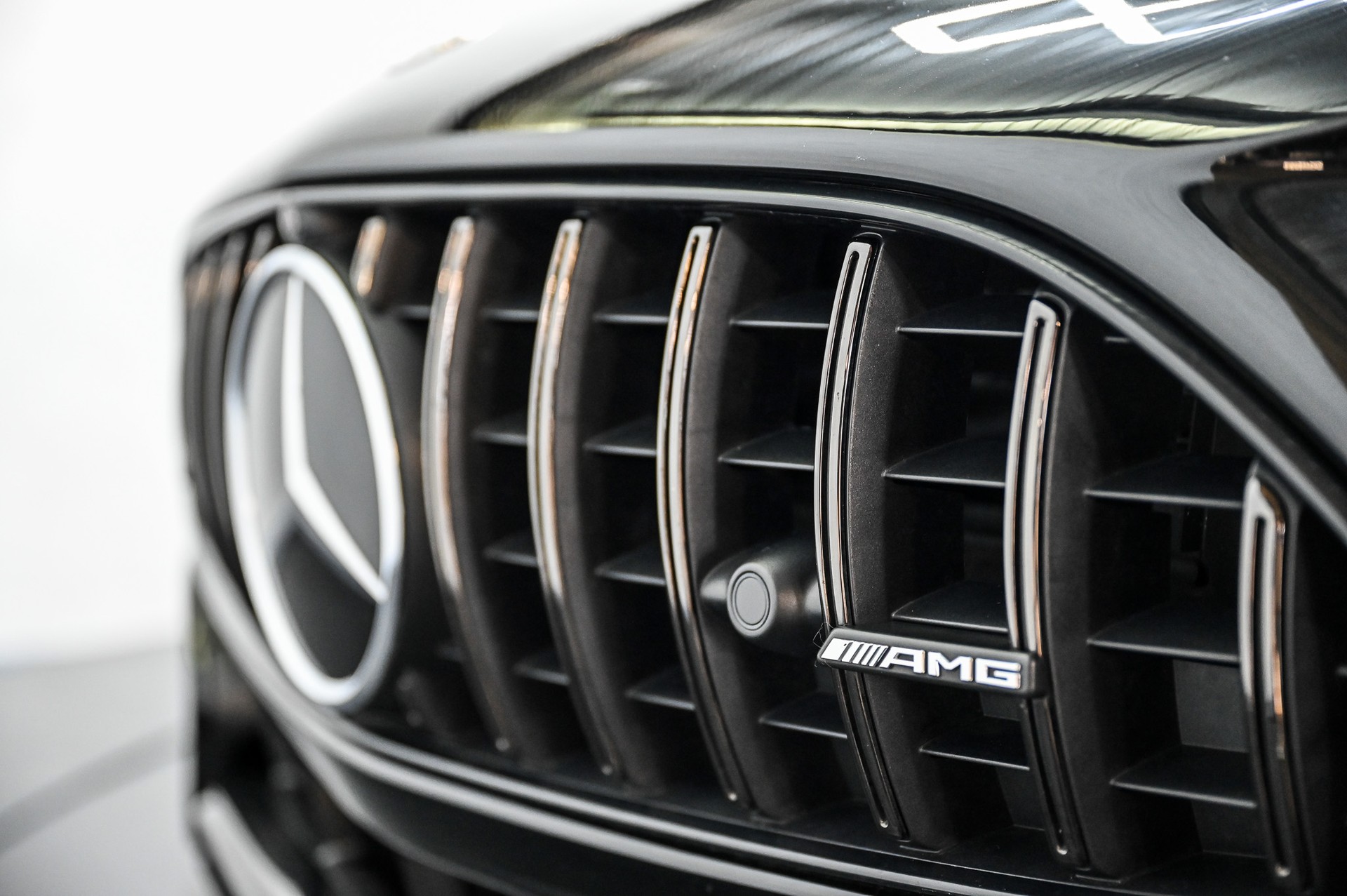 MERCEDES-BENZ AMG SL 63 4matic+ Speedshift MCT-image-21