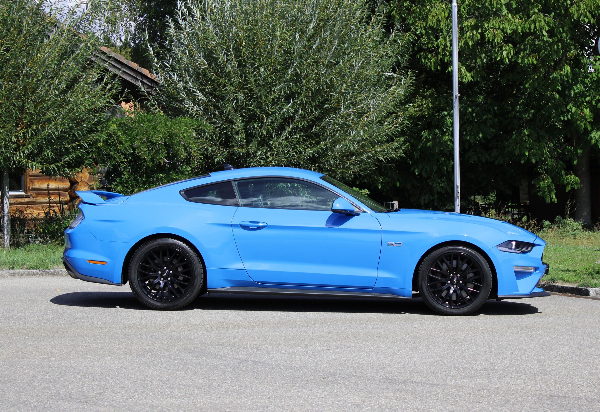 FORD Mustang Fastback 5.0 V8 GT Automat-image-4