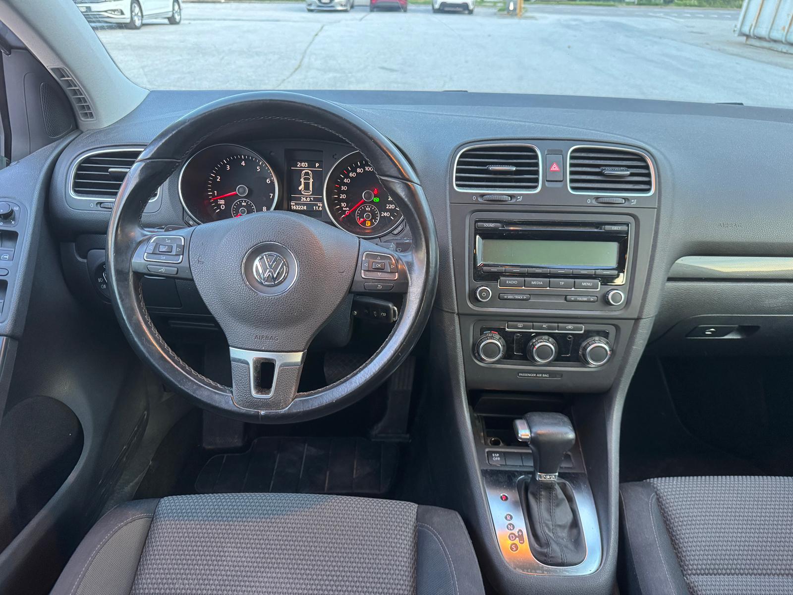 VW Golf 1.4 TSI Comfortline DSG-image-6