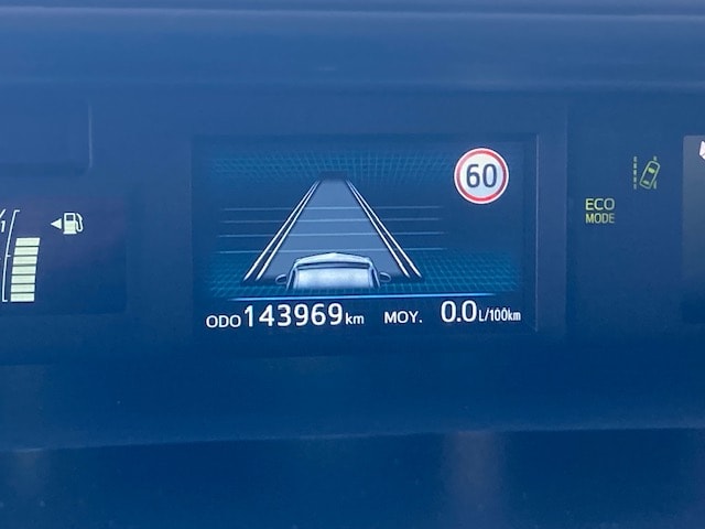 TOYOTA Prius+ 1.8 VVT-i HSD Style-image-15