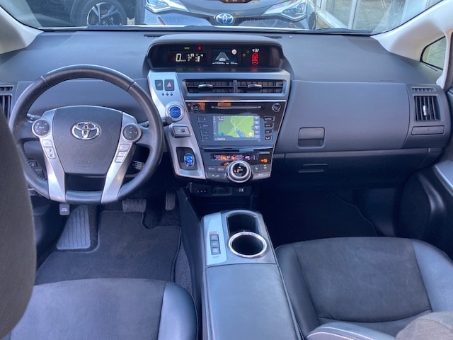 TOYOTA Prius+ 1.8 VVT-i HSD Style-image-10