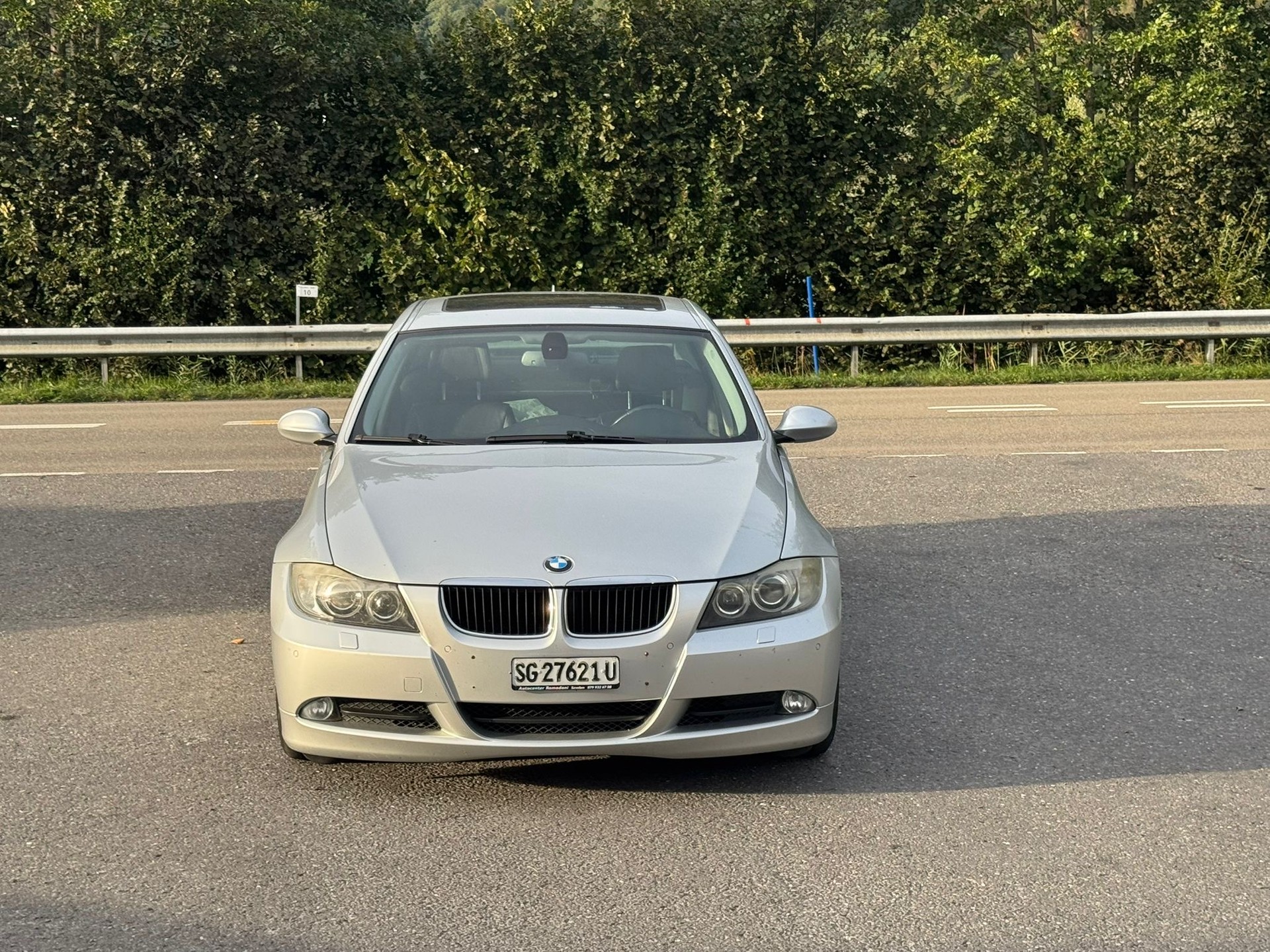 BMW 320d-image-2