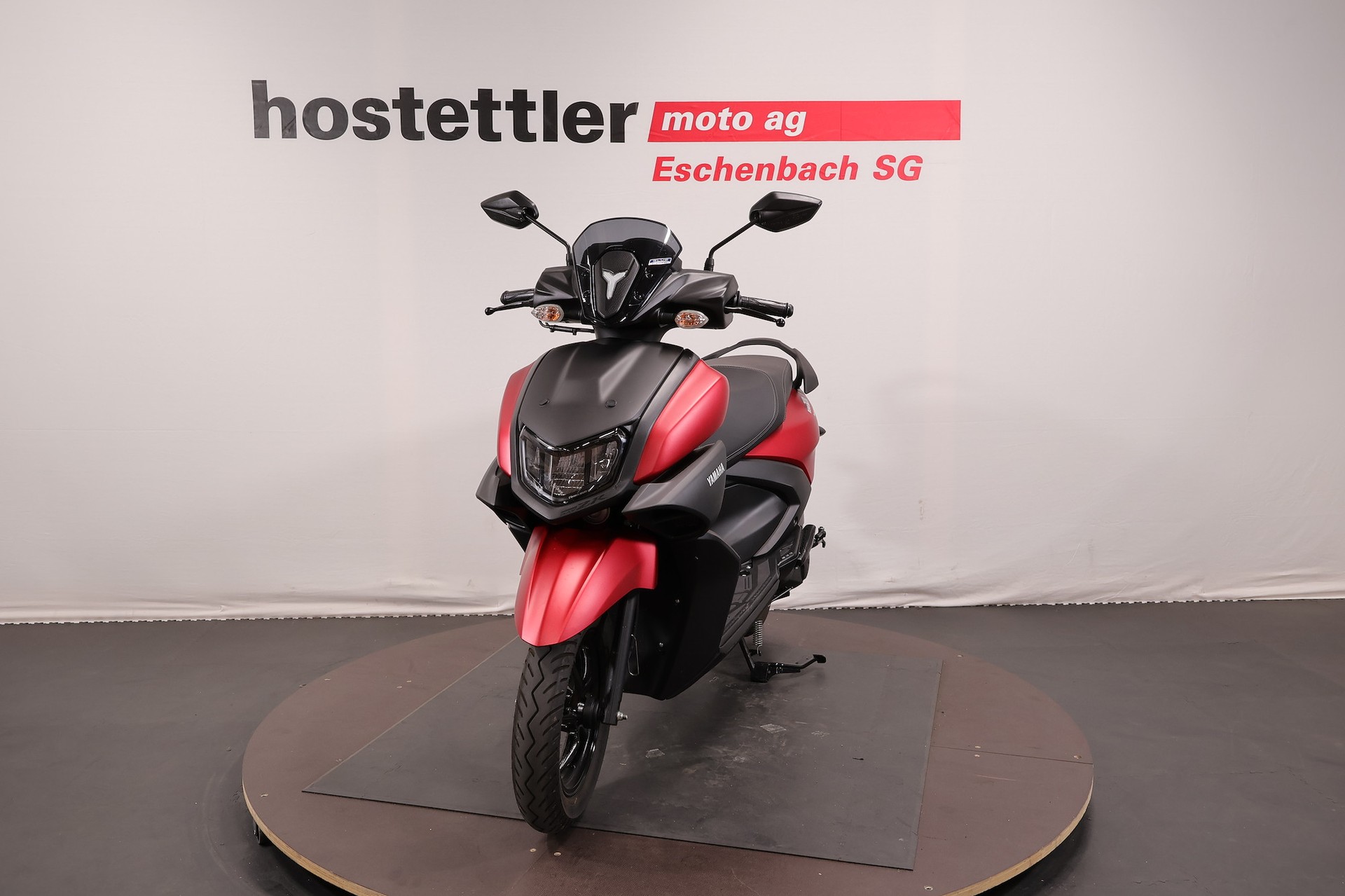 YAMAHA RayZR 125-showroom-element-2
