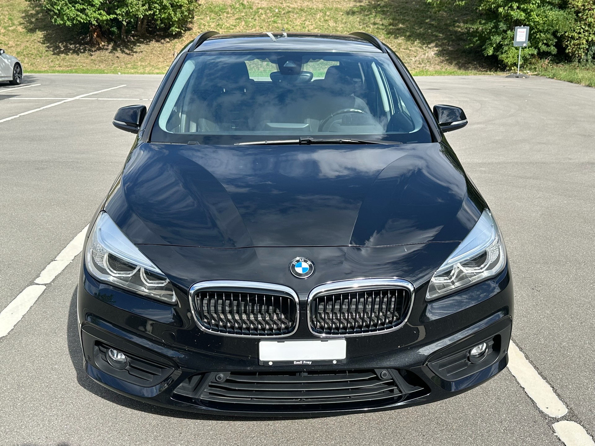 BMW 218d xDrive-image-0