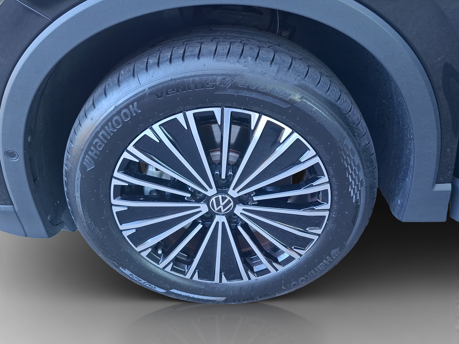 VW Tiguan 2.0 TSI DSG Elegance 4Motion-image-14