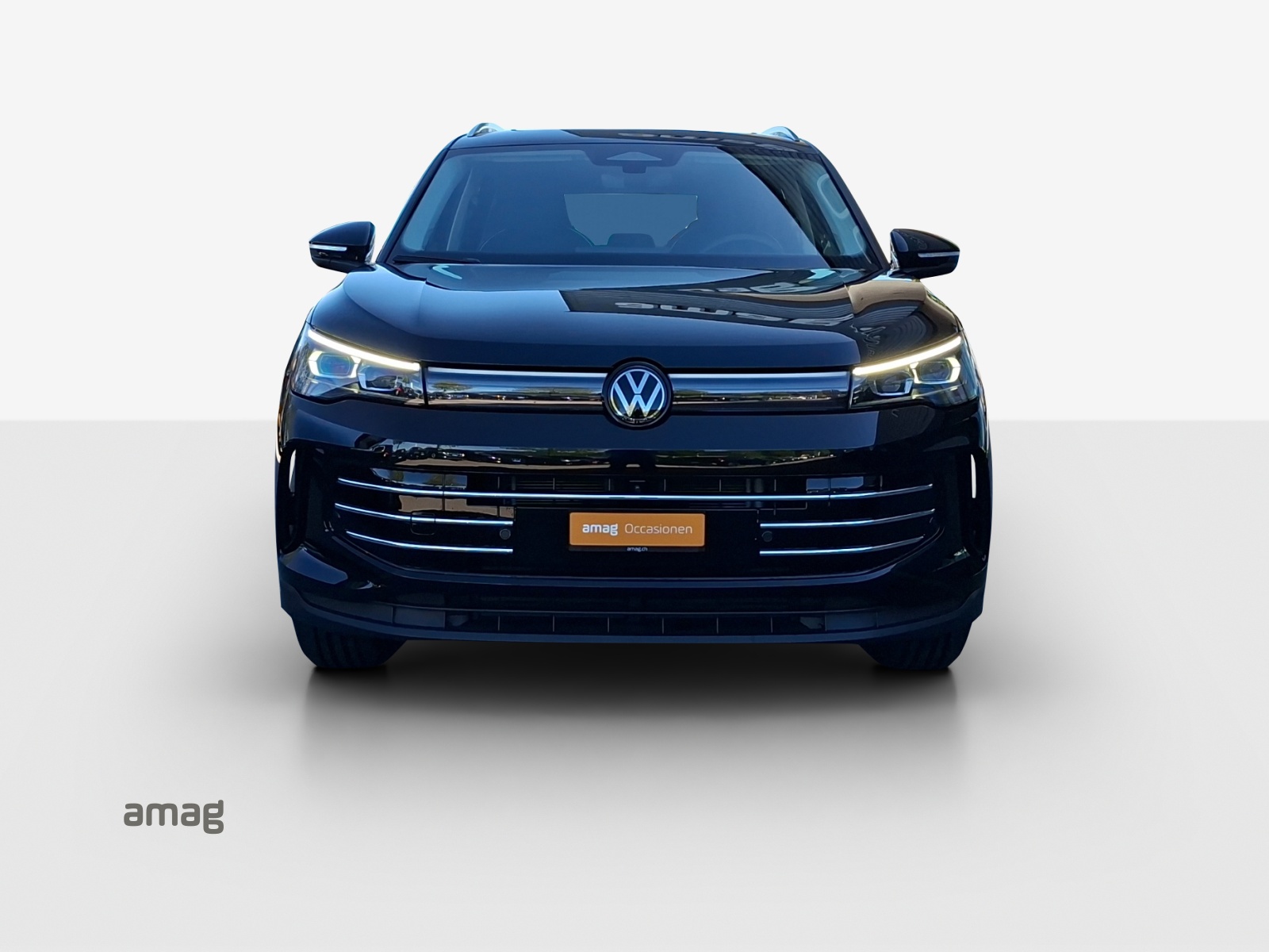 VW Tiguan 2.0 TSI DSG Elegance 4Motion-image-6