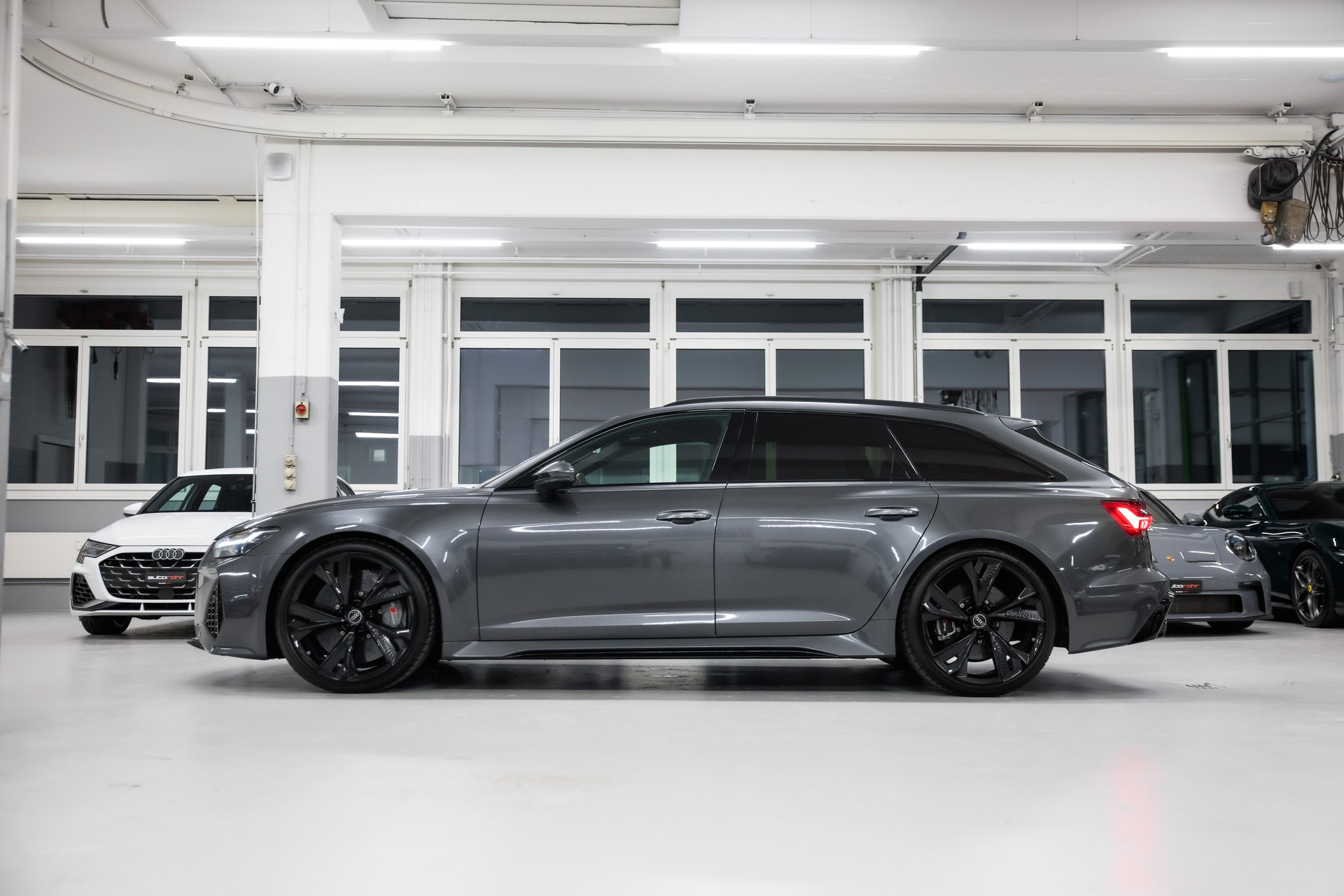 AUDI RS6 Avant 4.0 TFSI V8 quattro *Ch-Fhz.*-image-7