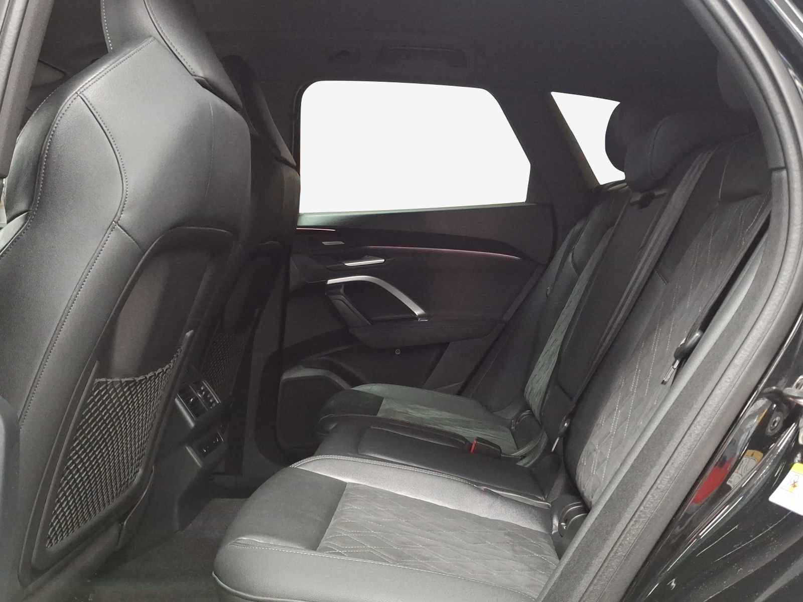 AUDI Q5 TFSI quatto 150 kW S-tronic-image-11