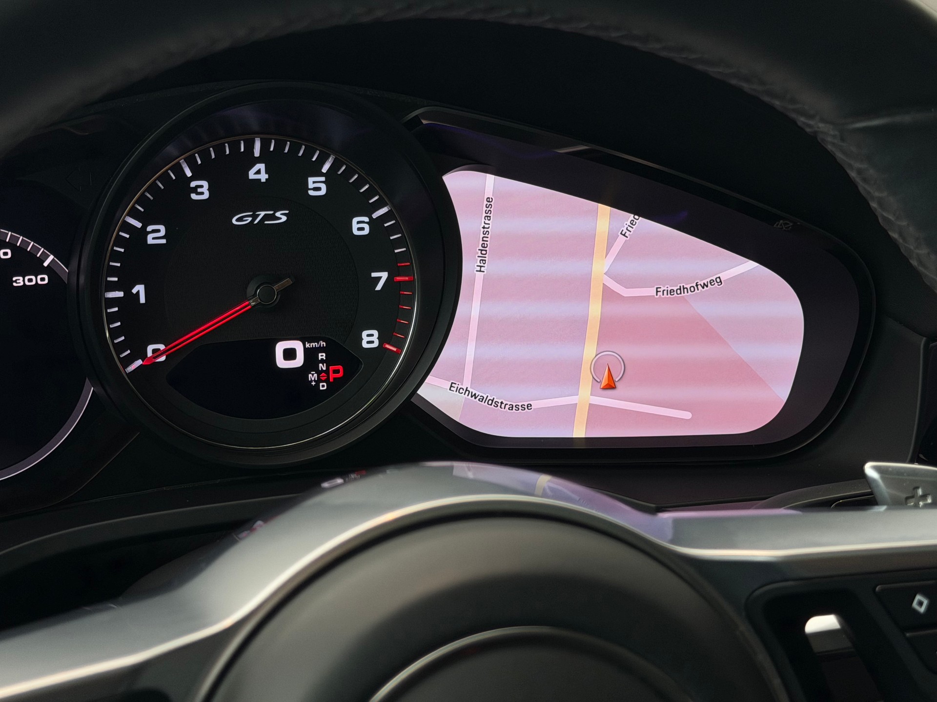 PORSCHE Cayenne GTS Coupé **PORSCHE APPROVED GARANTIE**-image-20
