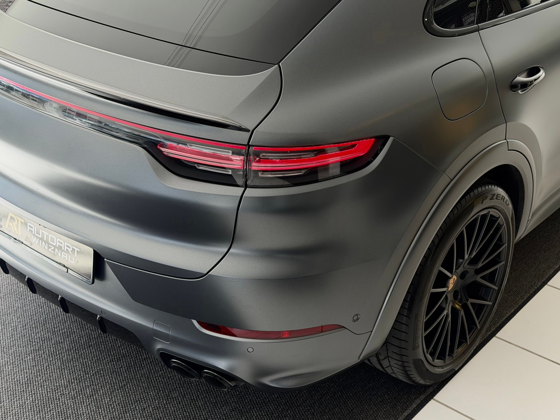 PORSCHE Cayenne GTS Coupé **PORSCHE APPROVED GARANTIE**-image-25