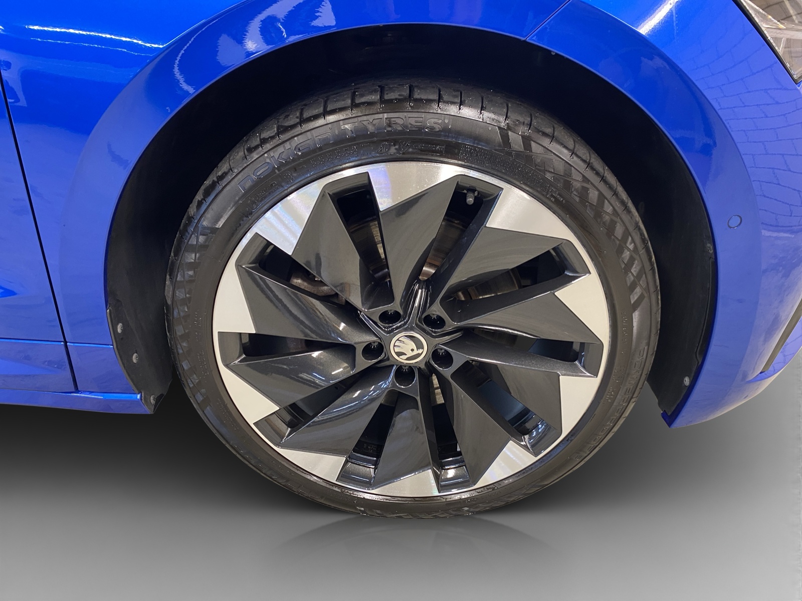 SKODA Enyaq iV 80 Ultra-image-16