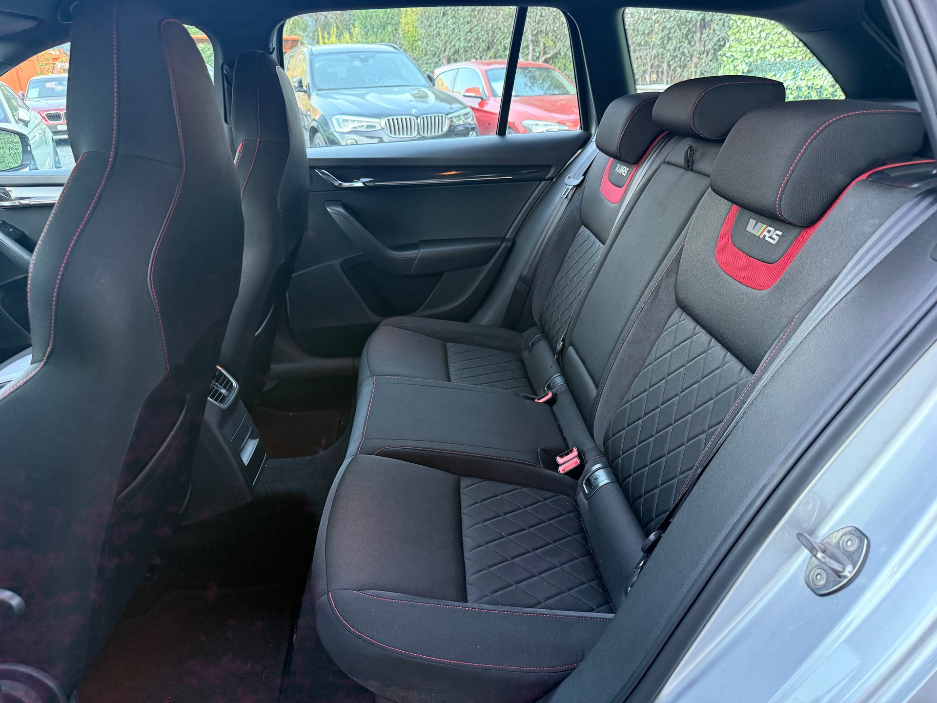 SKODA Octavia Combi 2.0 TDI RS 4x4 DSG-image-15