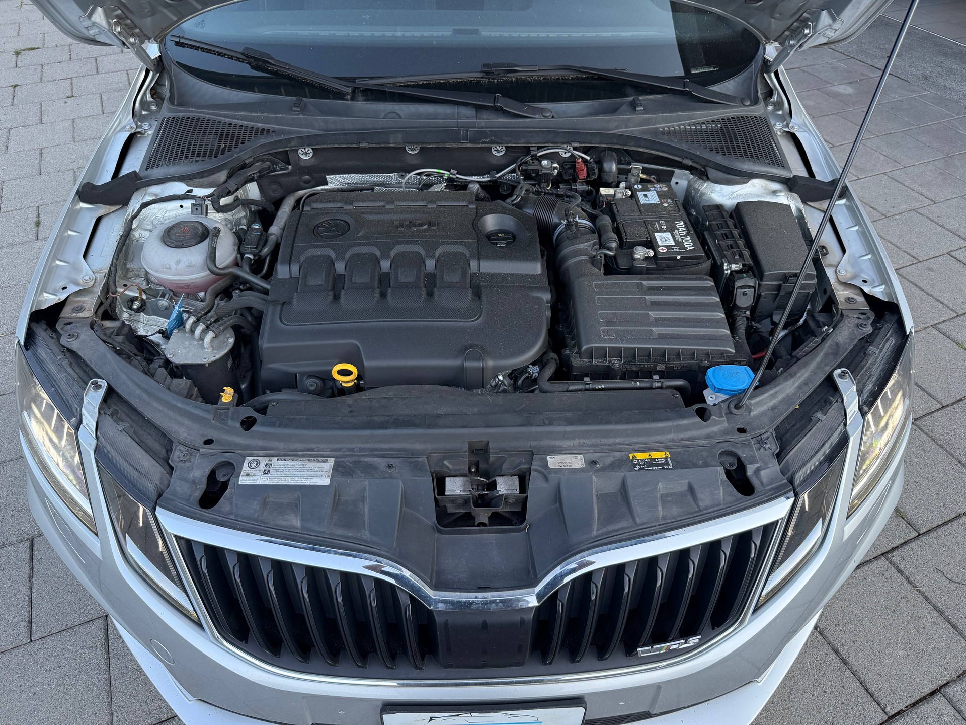 SKODA Octavia Combi 2.0 TDI RS 4x4 DSG-image-20