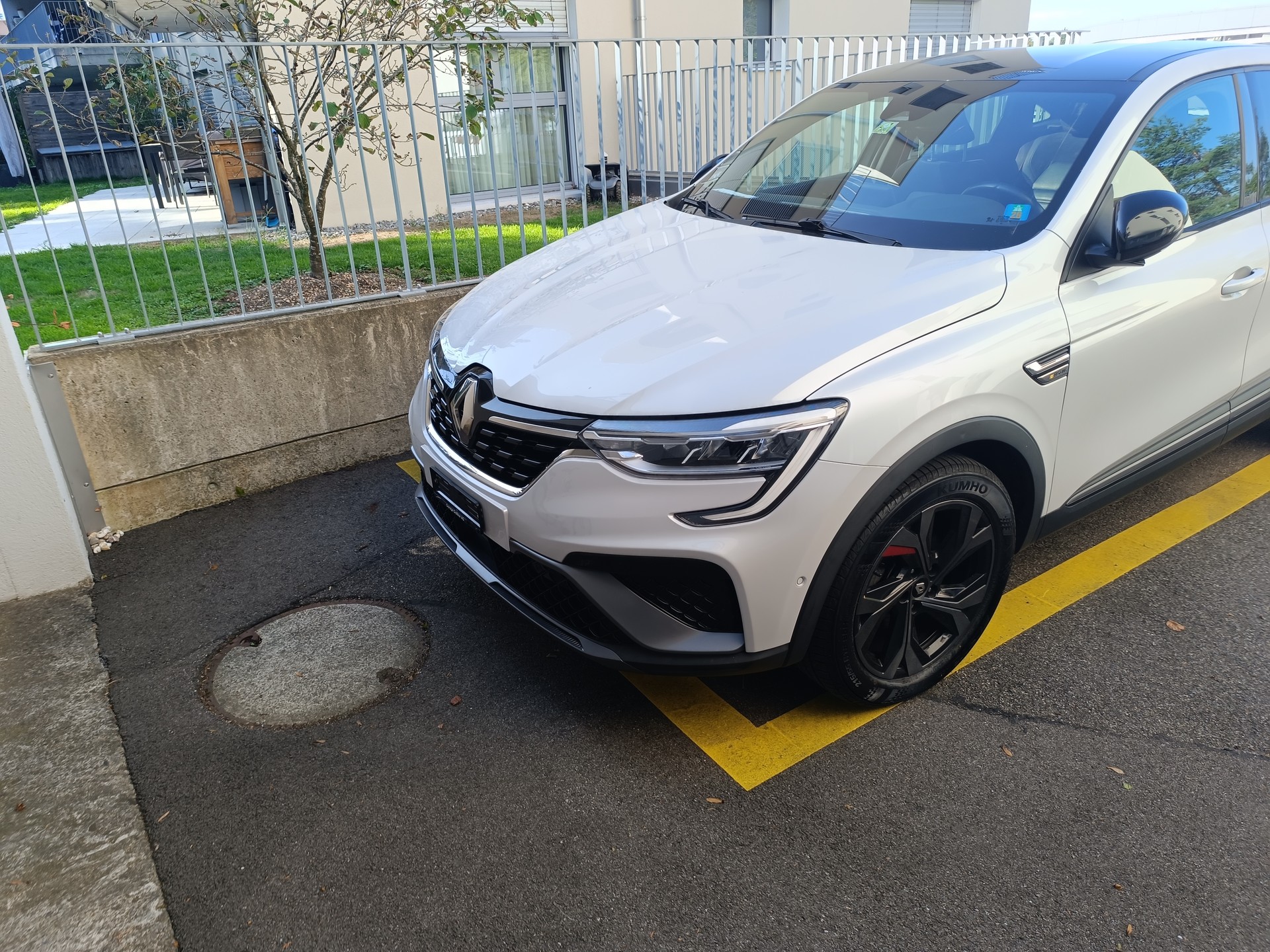 RENAULT Arkana 1.6 E-Tech R.S. Line-image-2