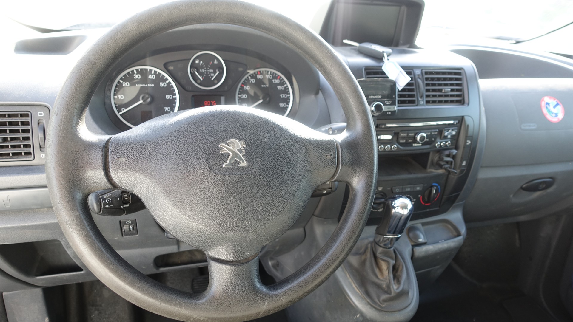 PEUGEOT EXPERT 2,0 OHD I 164-image-5