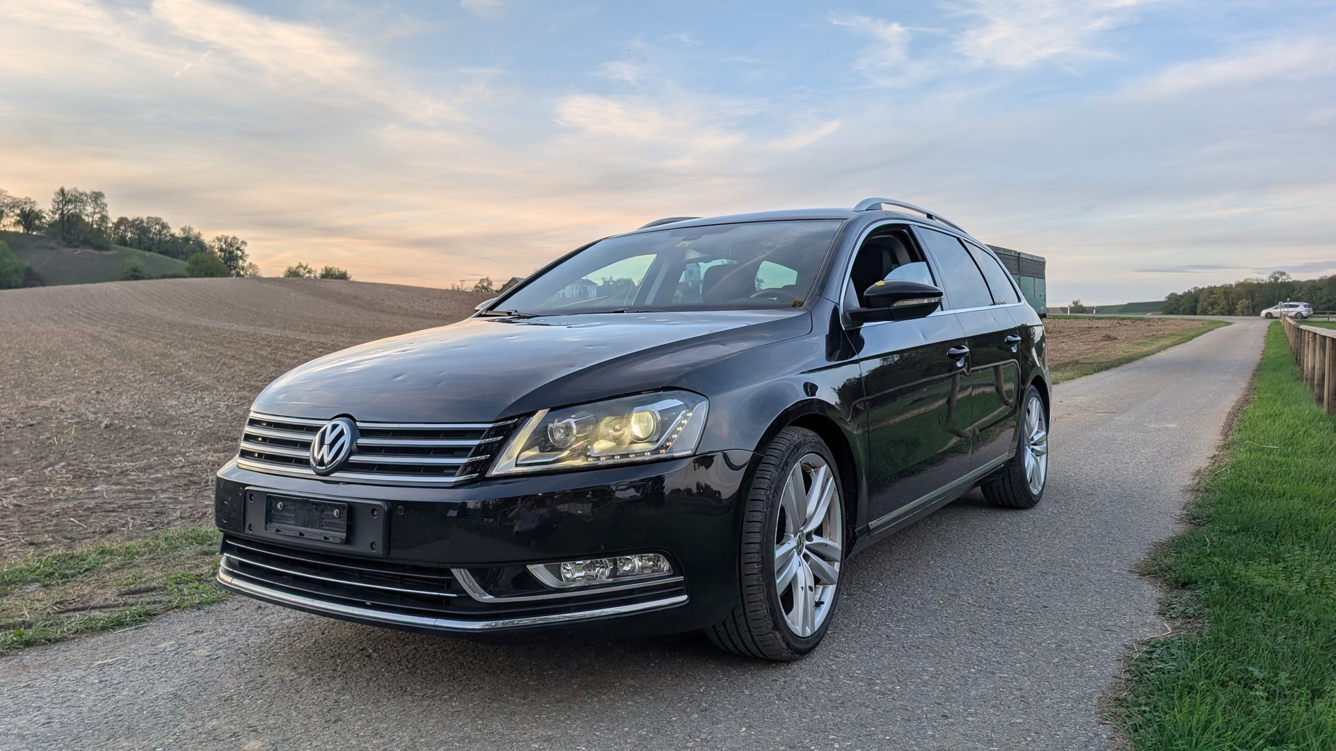 VW Passat Variant 2.0 TDI BMT Highline-image-1