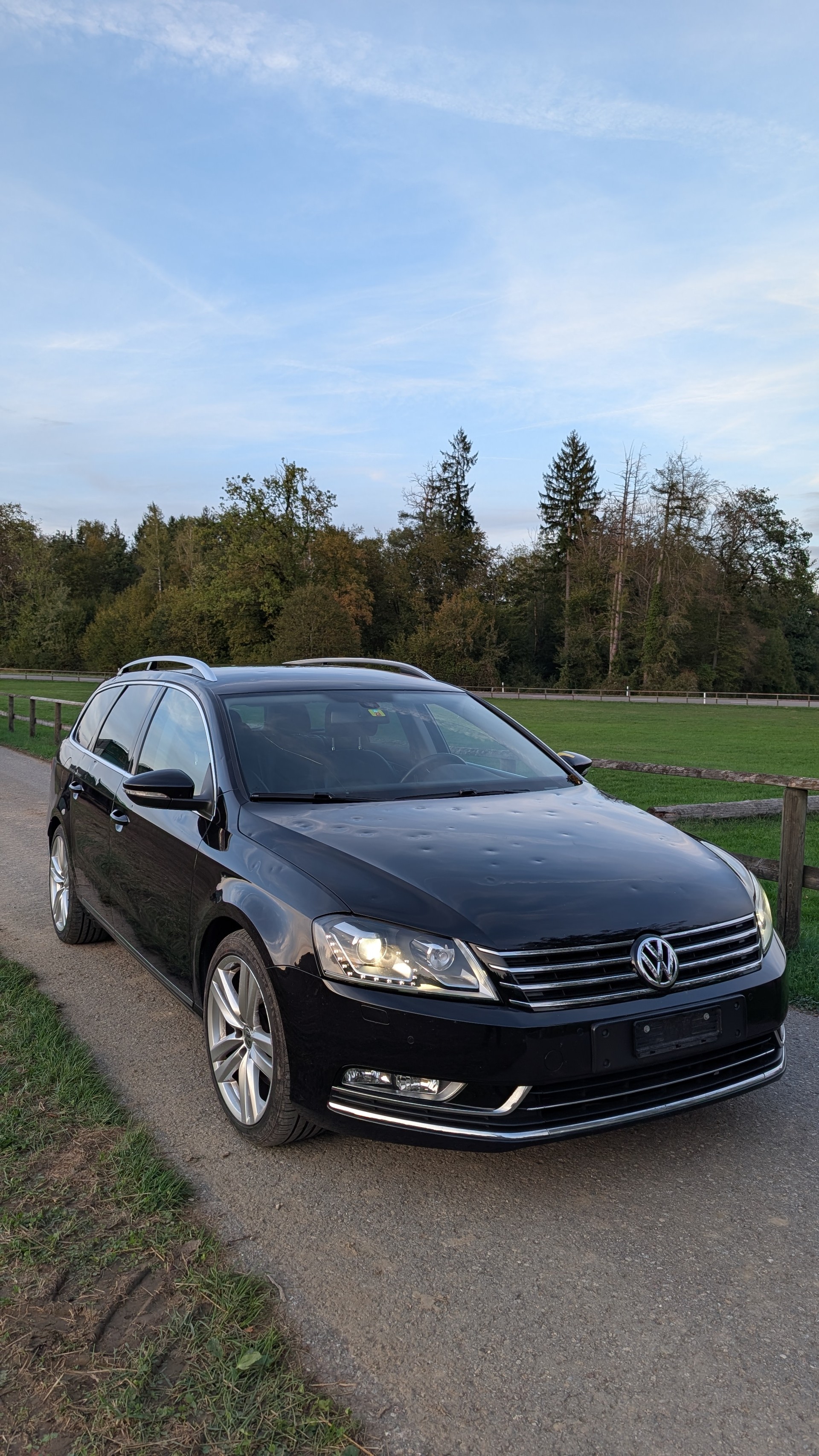 VW Passat Variant 2.0 TDI BMT Highline-image-0