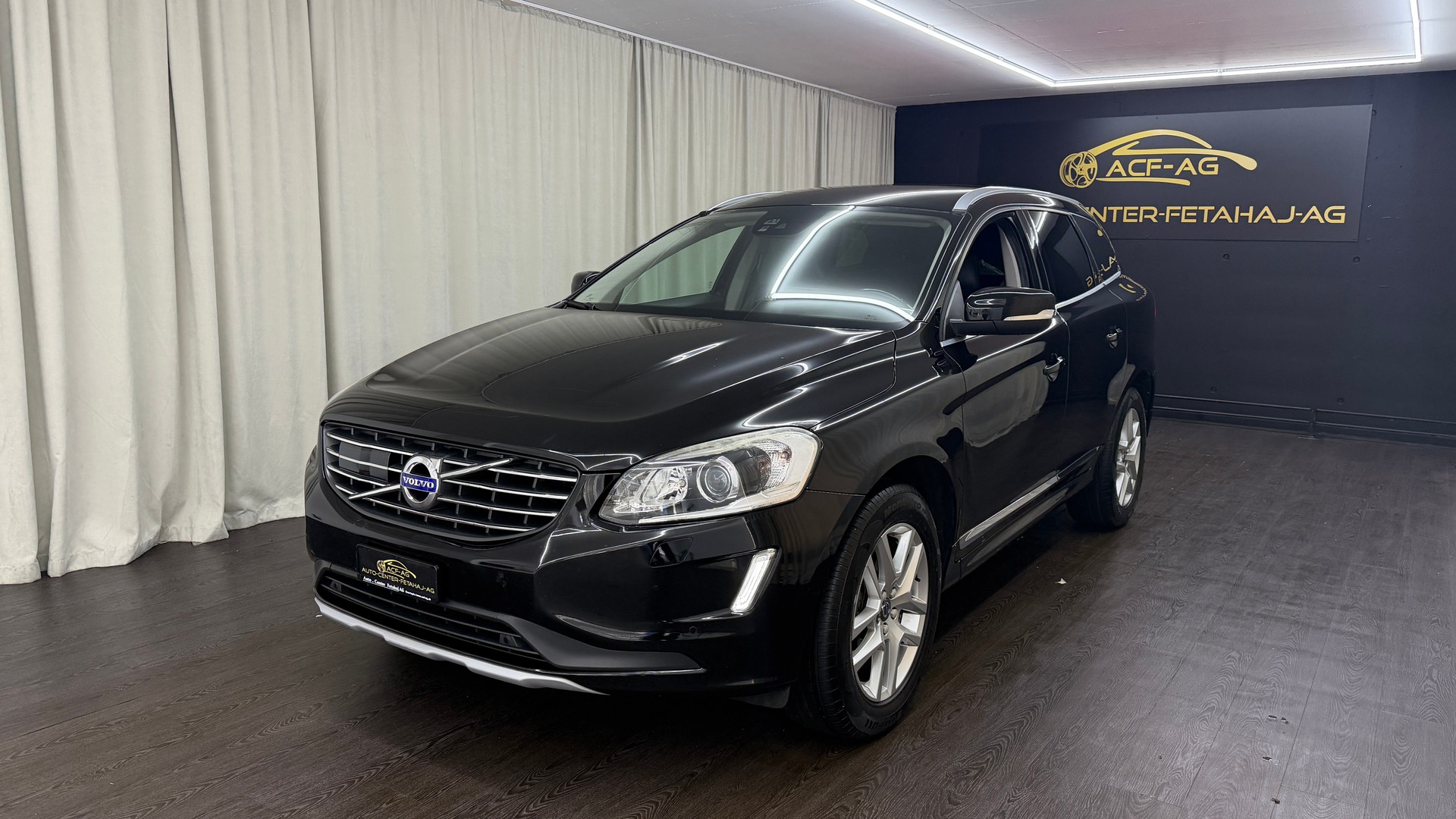 VOLVO XC60 D4 AWD Executive Geartronic-image-0