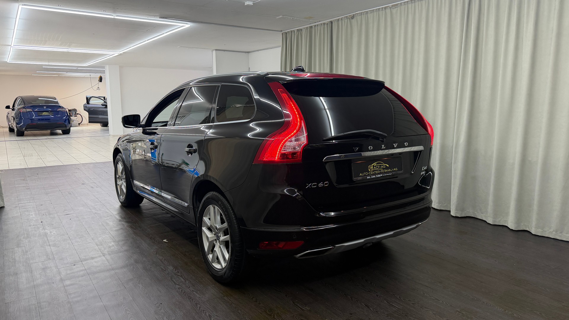 VOLVO XC60 D4 AWD Executive Geartronic-image-5