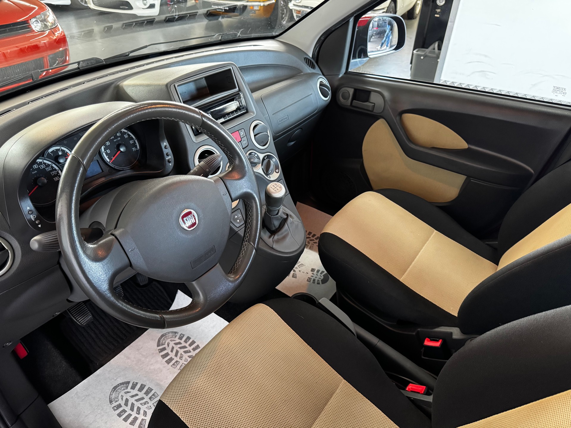 FIAT Panda 1.3 16V JTD Cross 4x4-image-12