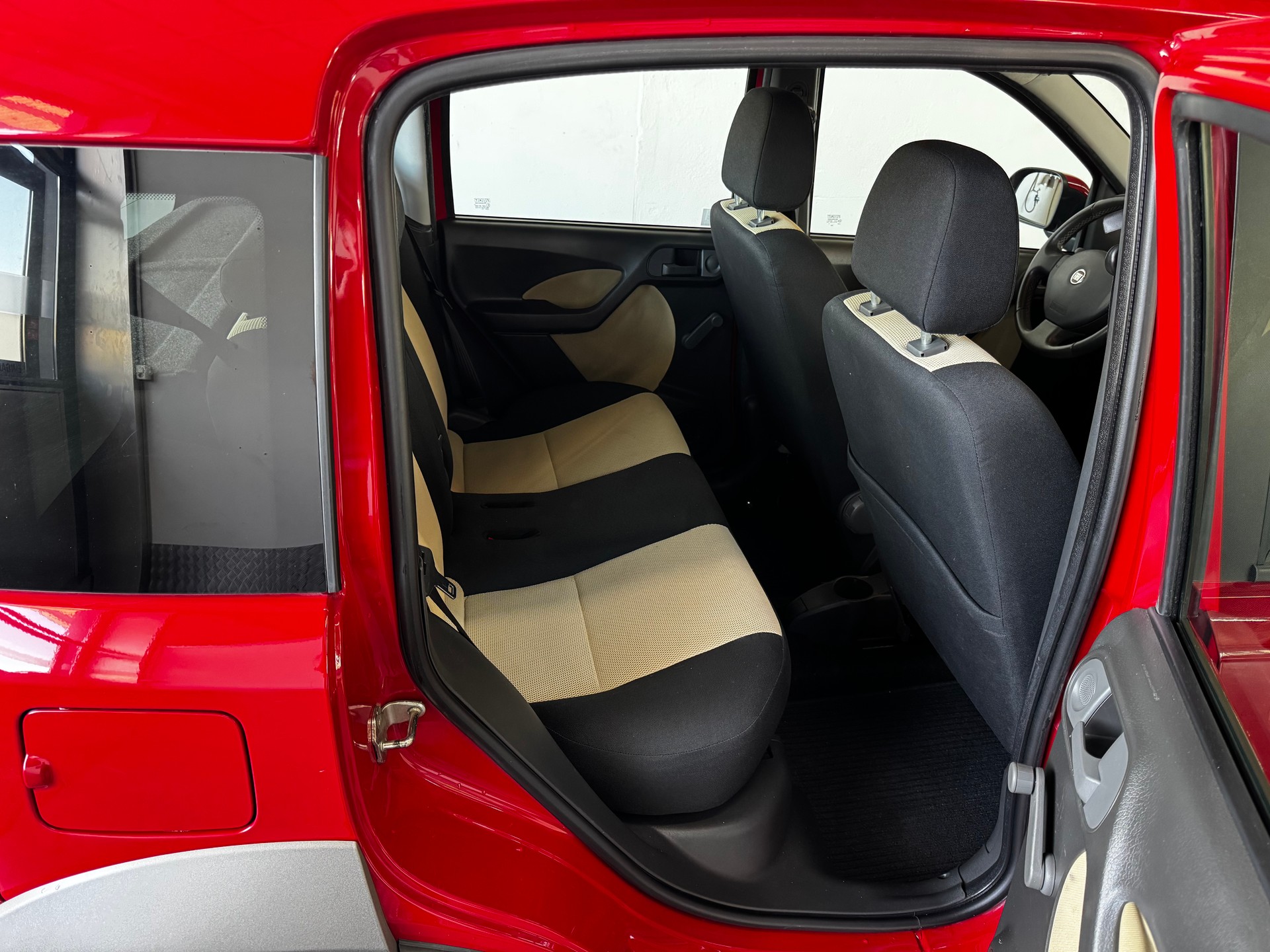 FIAT Panda 1.3 16V JTD Cross 4x4-image-19