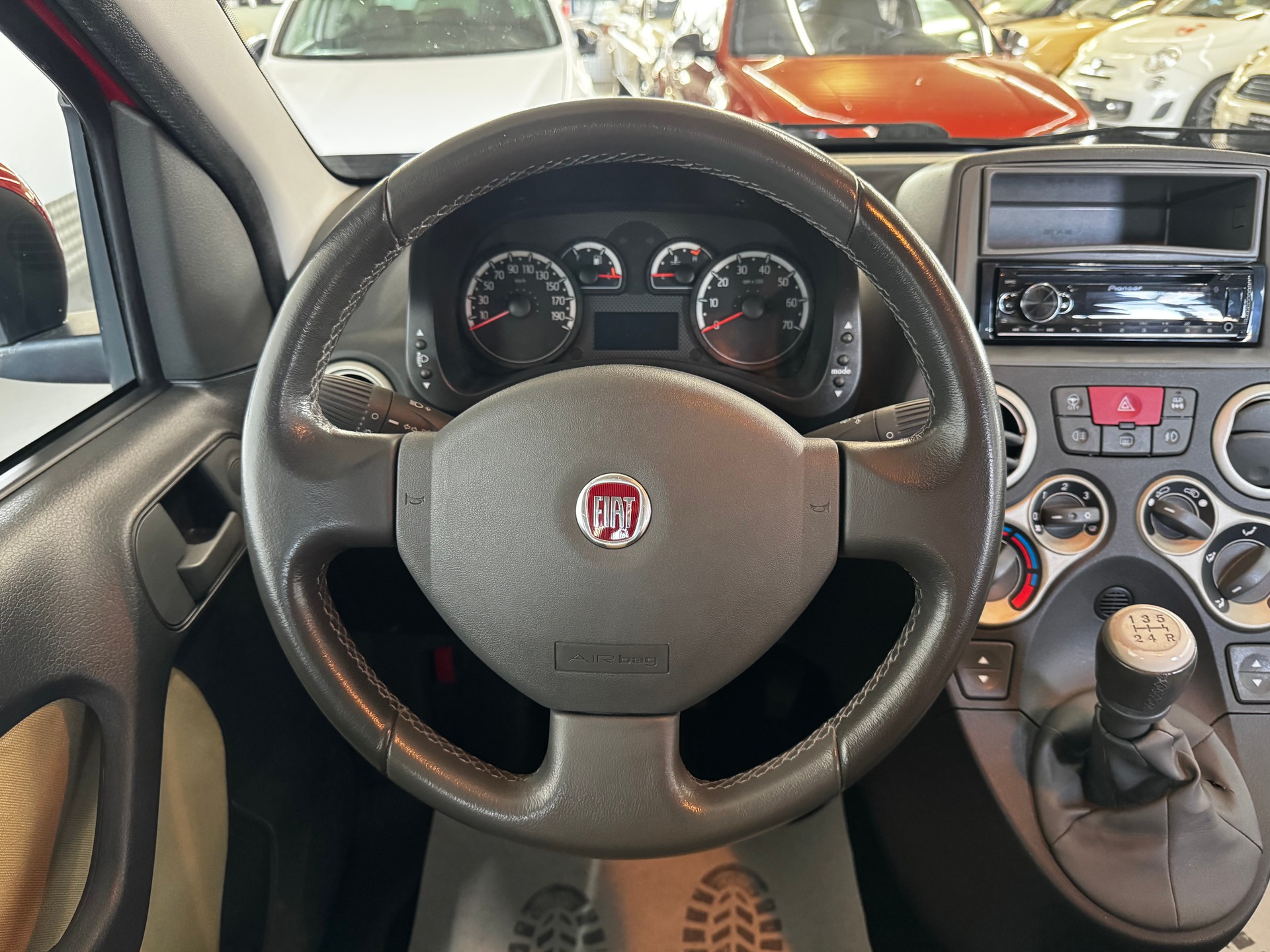FIAT Panda 1.3 16V JTD Cross 4x4-image-16