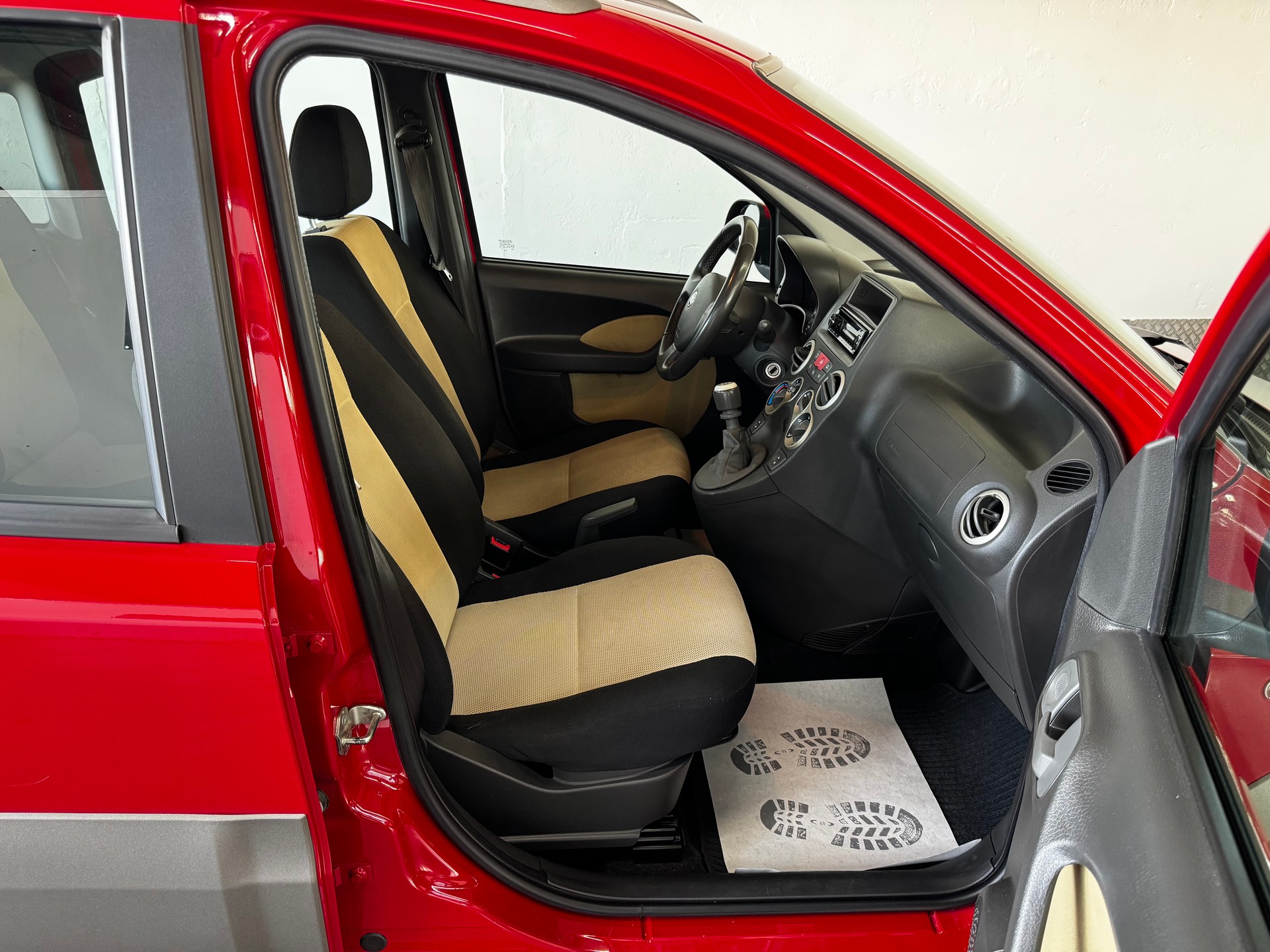 FIAT Panda 1.3 16V JTD Cross 4x4-image-17