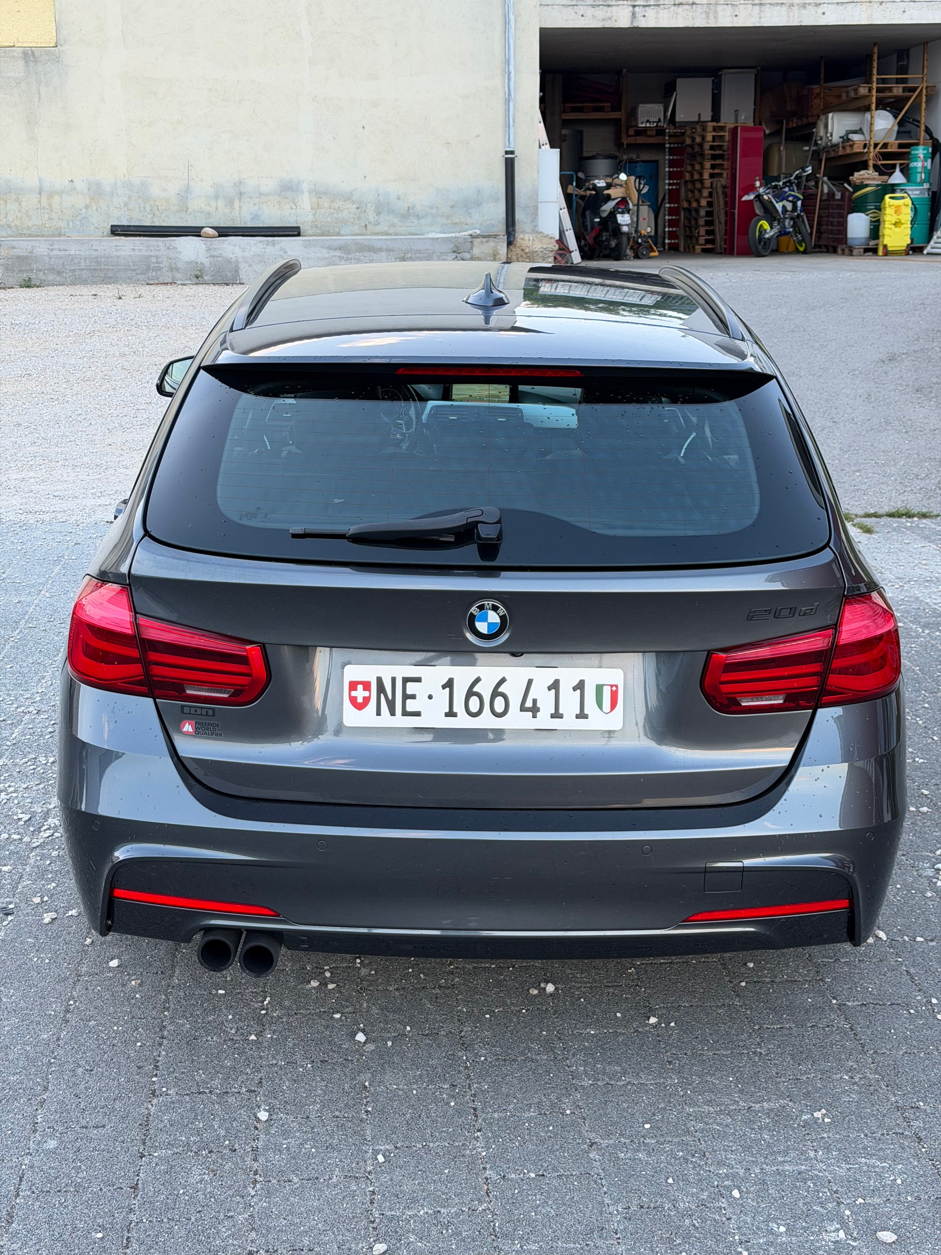 BMW 320d xDrive-image-3
