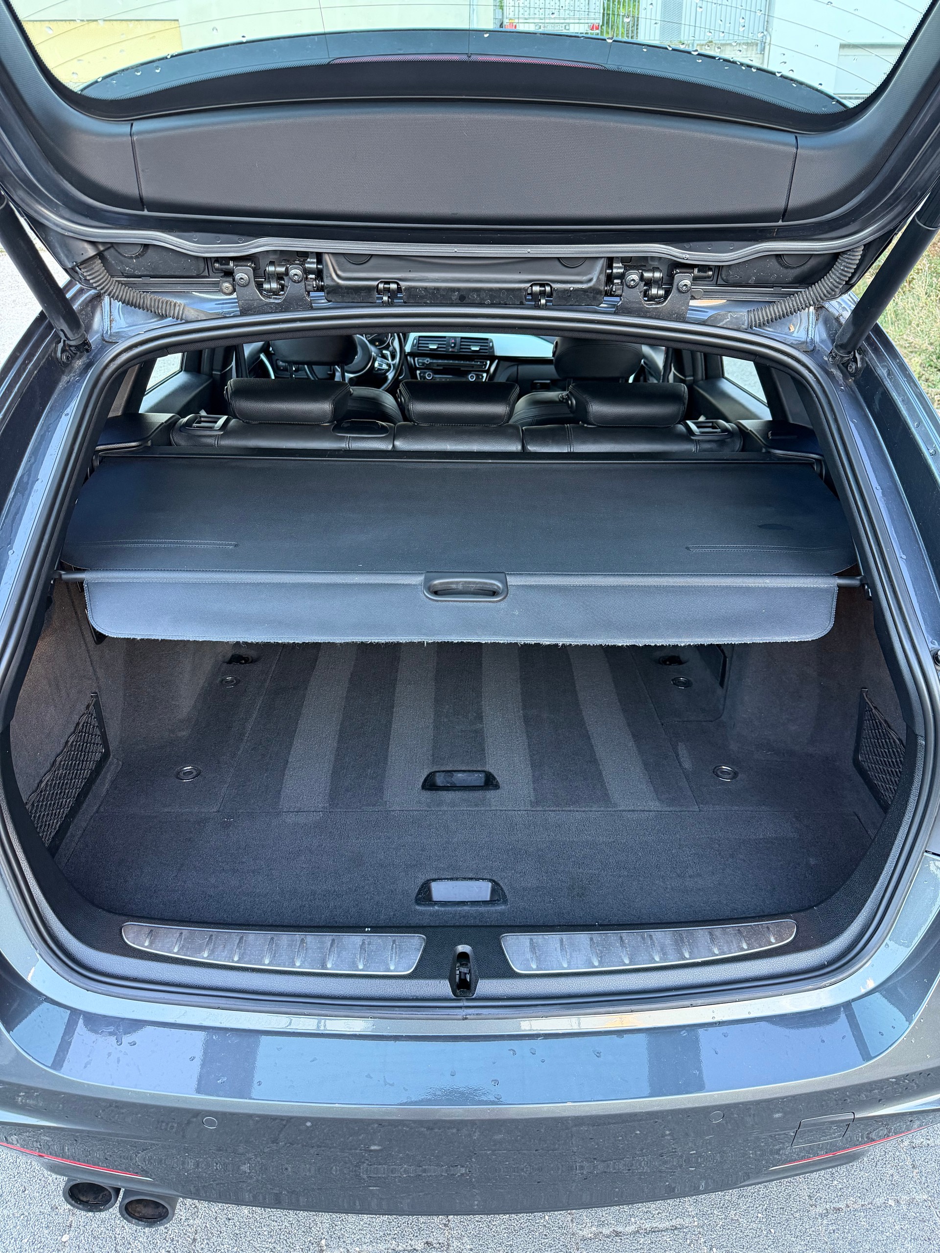 BMW 320d xDrive-image-4