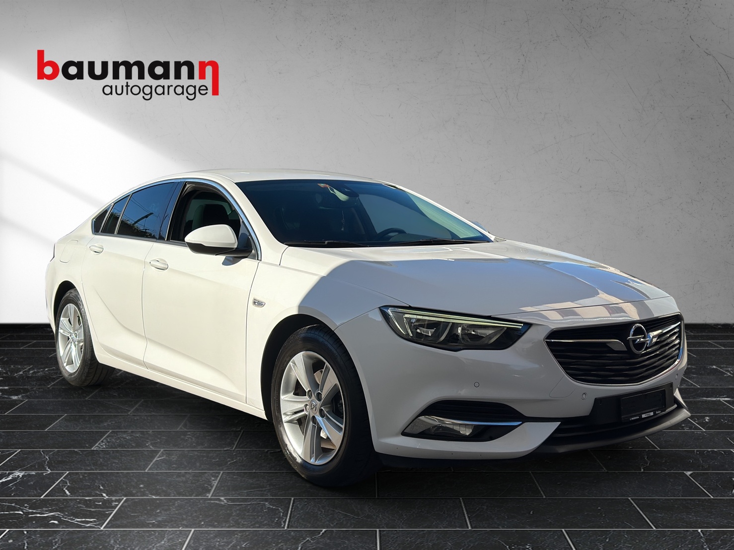 OPEL Insignia 1.6 CDTI Grand Sport Edition Automatic-image-1
