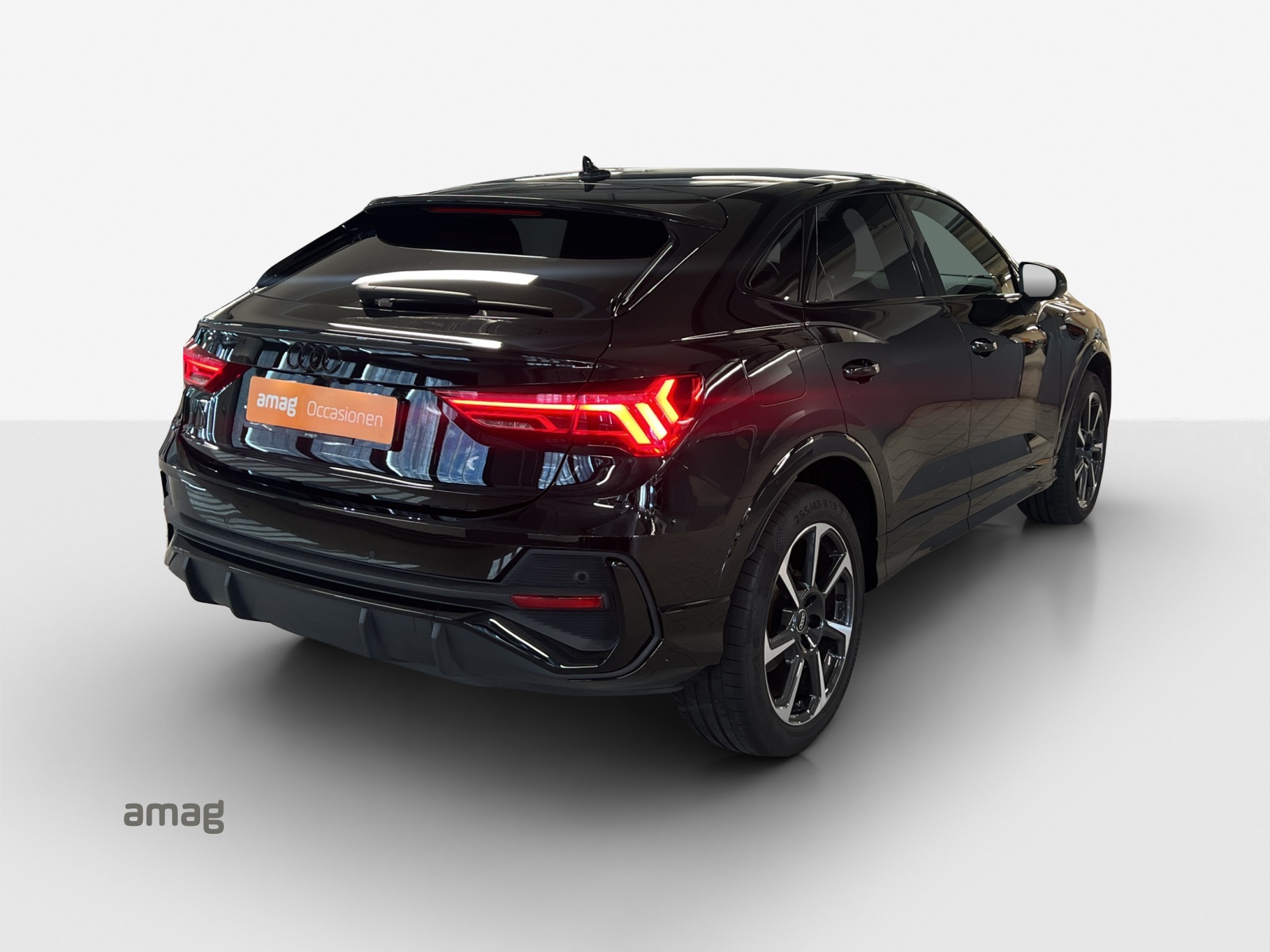 AUDI Q3 Sportback 35 TFSI S line Attraction S-tronic-image-4
