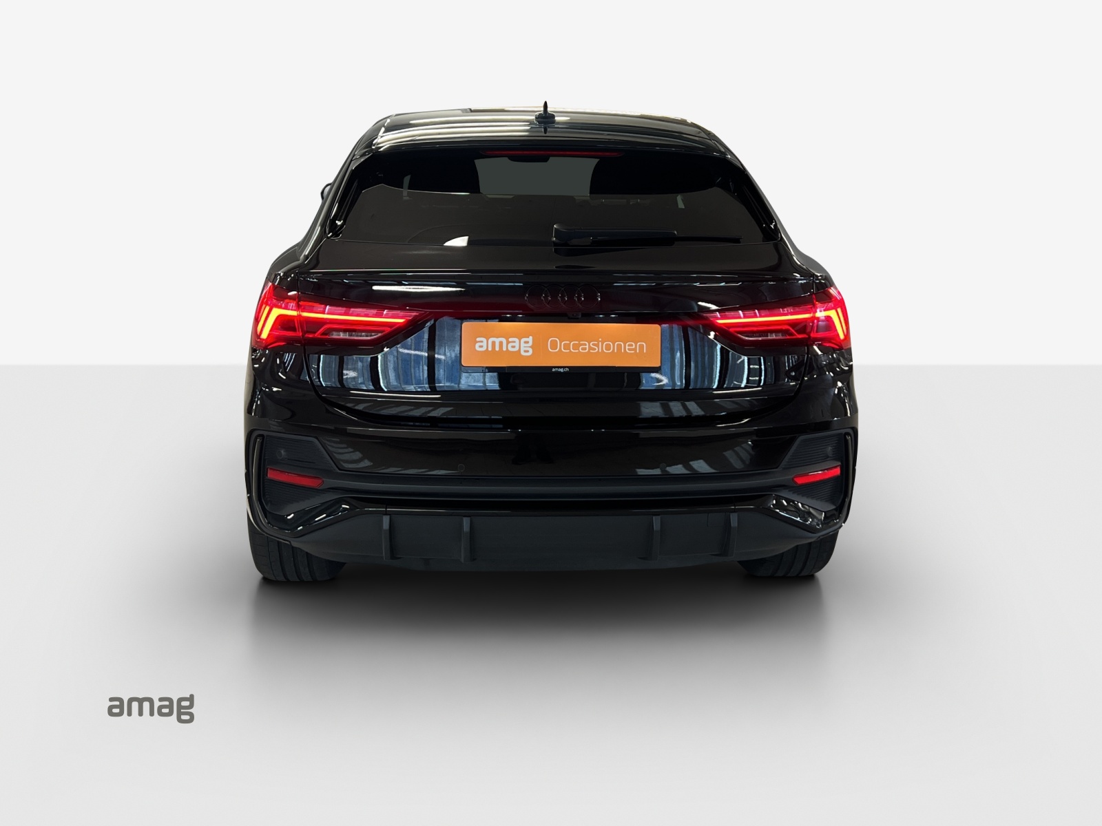 AUDI Q3 Sportback 35 TFSI S line Attraction S-tronic-image-3