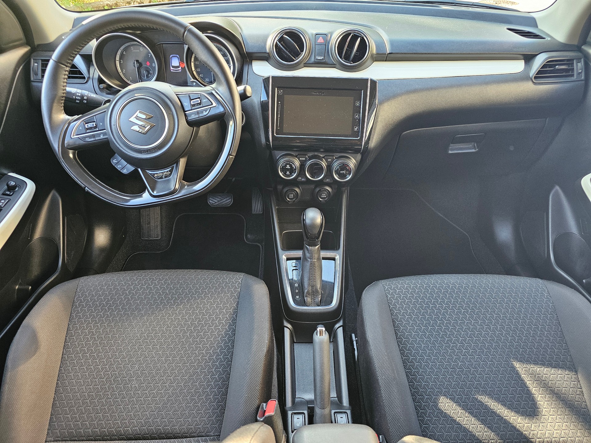 SUZUKI Swift 1.0 12V Sergio Cellano Top Automatic-image-8