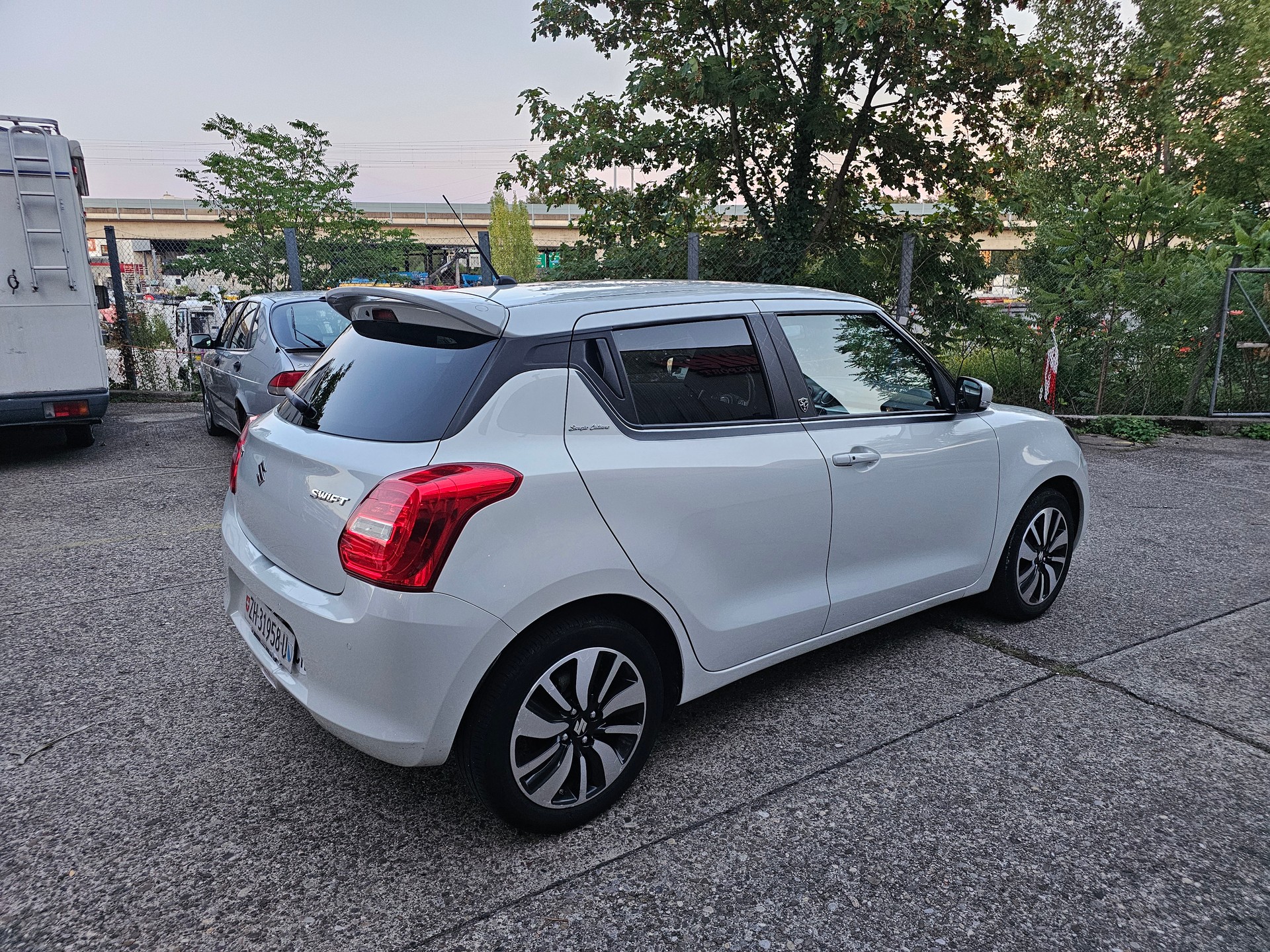SUZUKI Swift 1.0 12V Sergio Cellano Top Automatic-image-3
