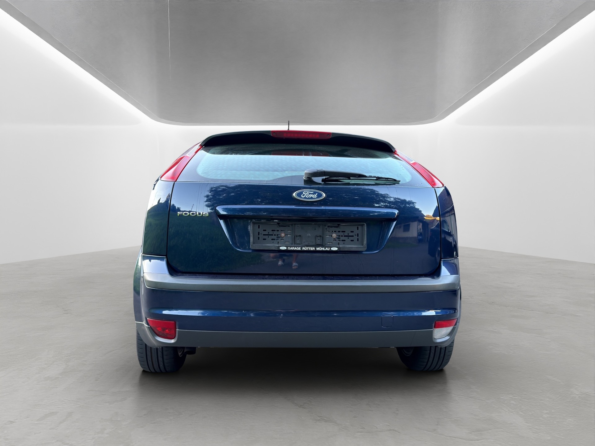 FORD Focus 2.0i Carving Automatic *1. Hand*-image-3