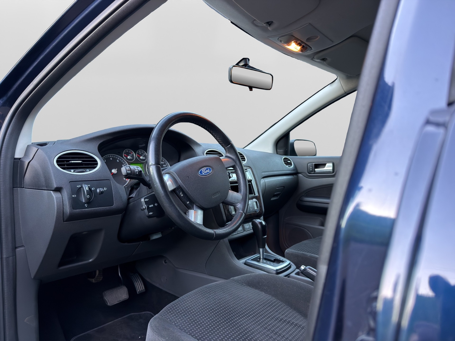 FORD Focus 2.0i Carving Automatic *1. Hand*-image-7