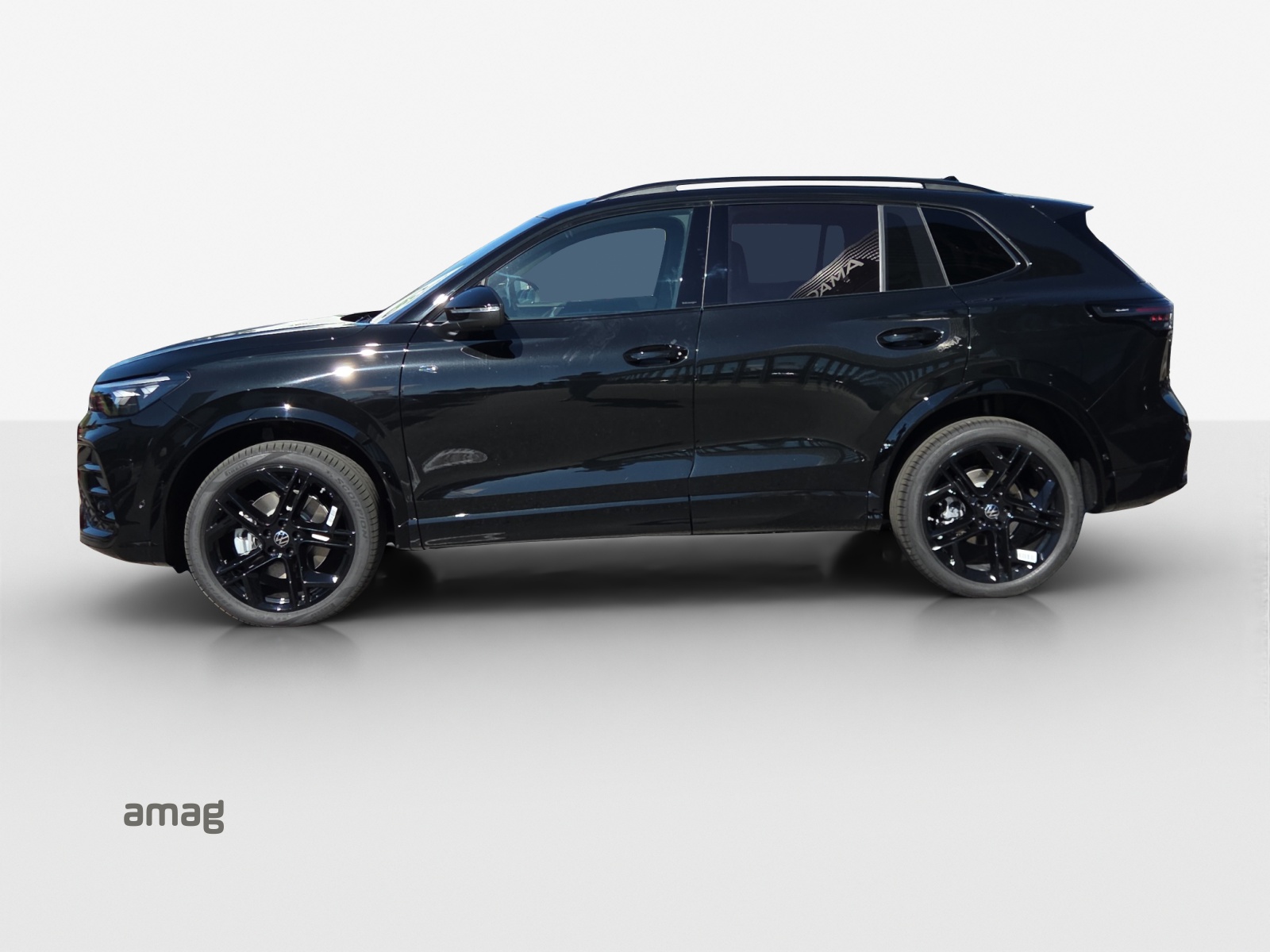 VW Tiguan 2.0 TSI DSG R-Line 4Motion-image-1