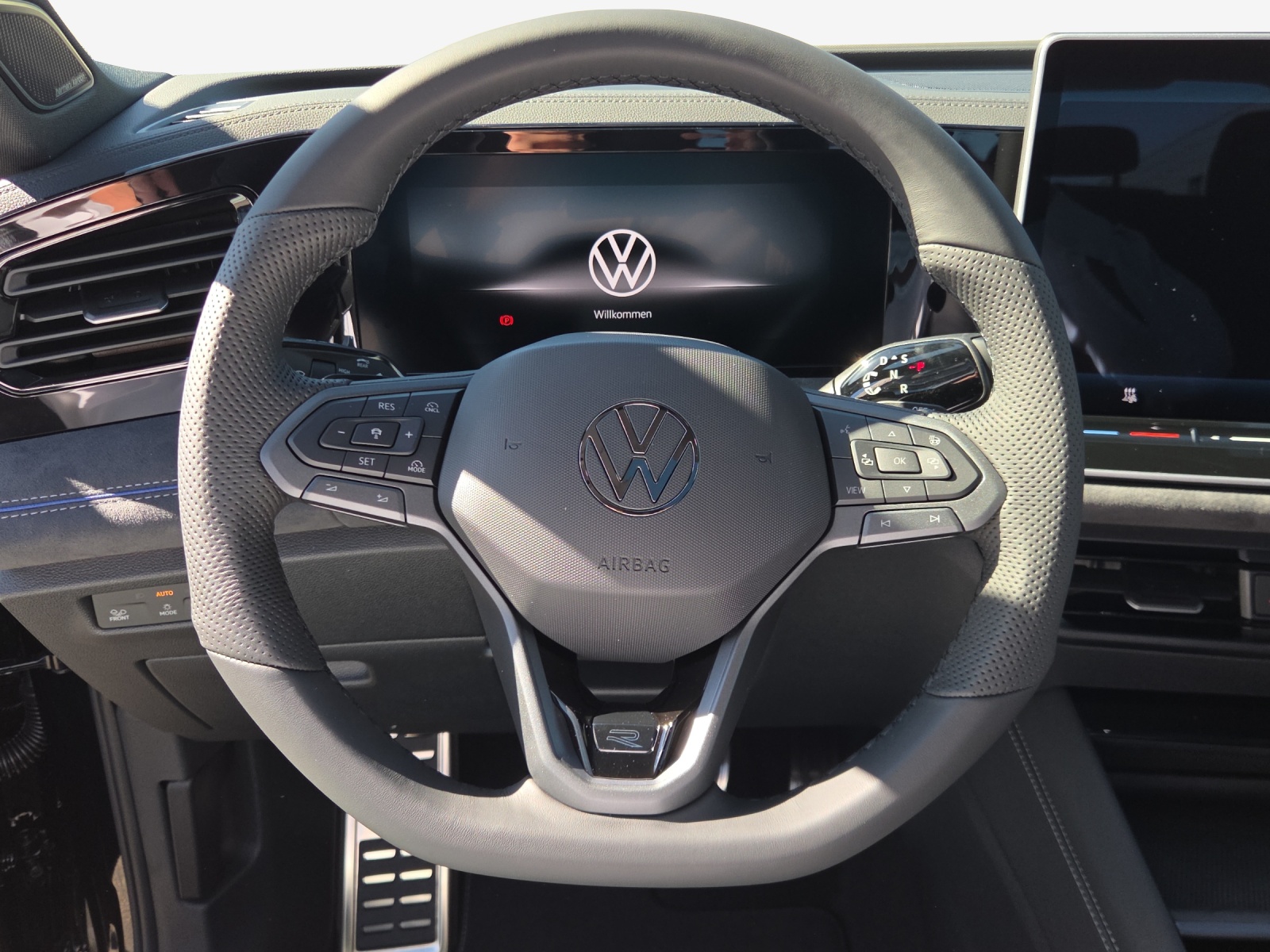 VW Tiguan 2.0 TSI DSG R-Line 4Motion-image-9