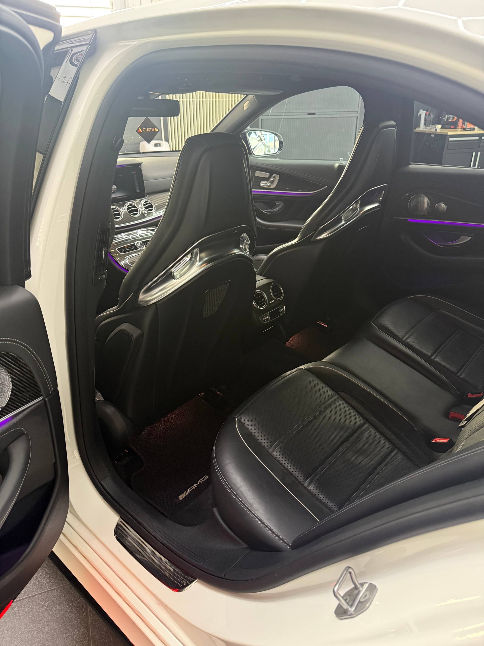 MERCEDES-BENZ E 63 S AMG 612 PS, Carbon-Keramik, Schalensitze|Ohne OPF | Frisch ab MFK | Luftfahrwerk | DTC-eingetragene Tieferlegung-image-12