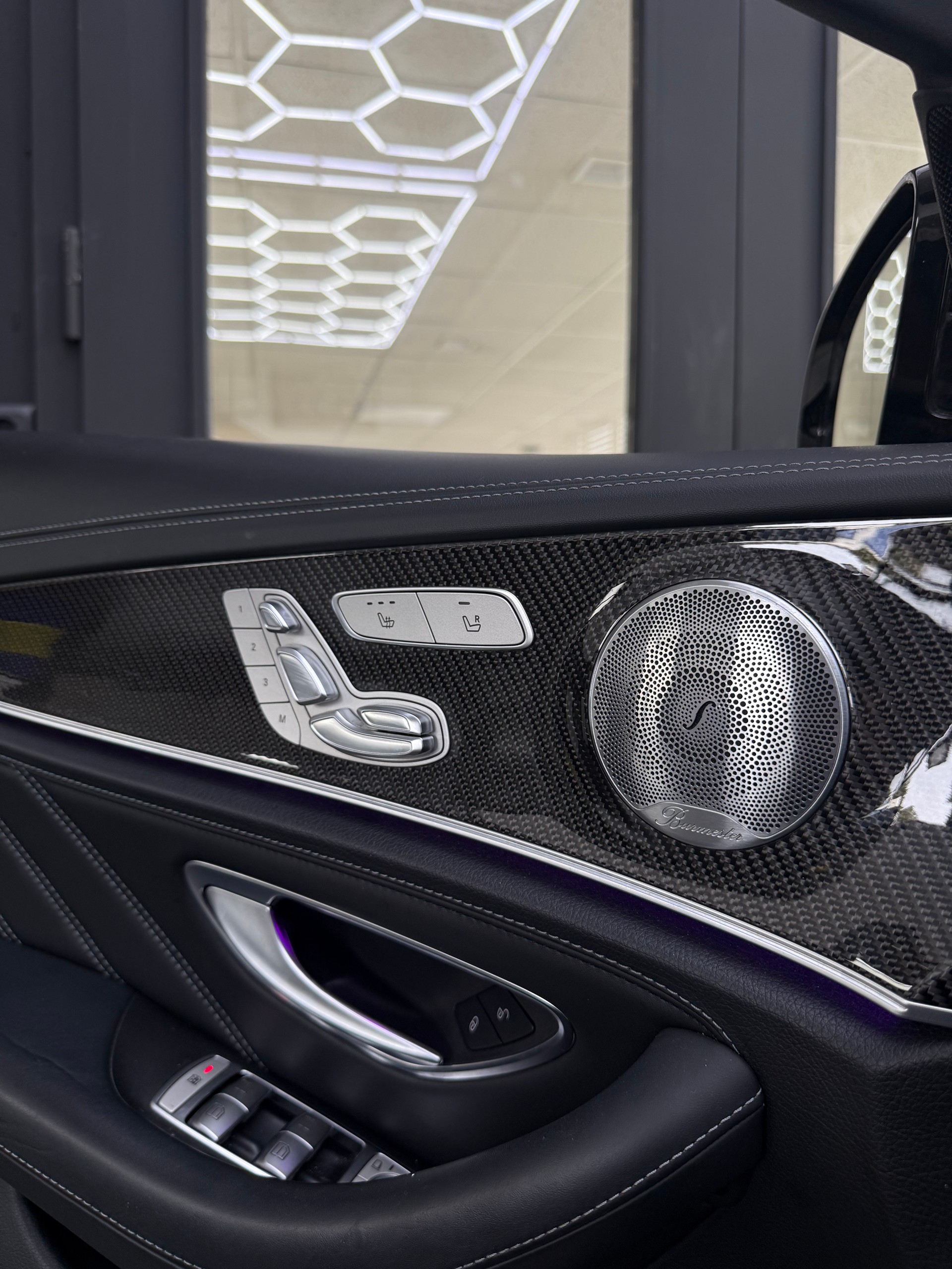 MERCEDES-BENZ E 63 S AMG 612 PS, Carbon-Keramik, Schalensitze|Ohne OPF | Frisch ab MFK | Luftfahrwerk | DTC-eingetragene Tieferlegung-image-15