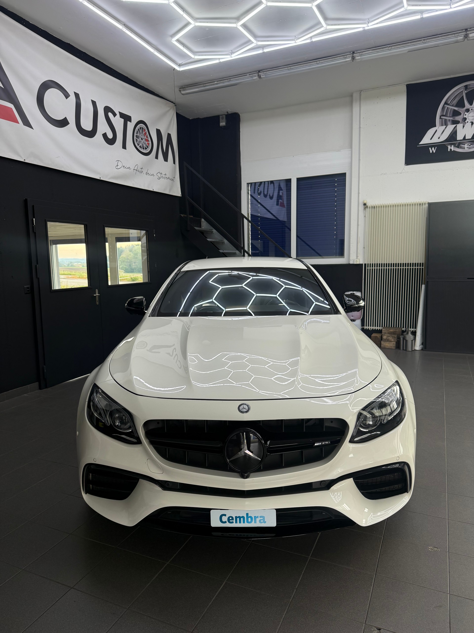 MERCEDES-BENZ E 63 S AMG 612 PS, Carbon-Keramik, Schalensitze|Ohne OPF | Frisch ab MFK | Luftfahrwerk | DTC-eingetragene Tieferlegung-image-1