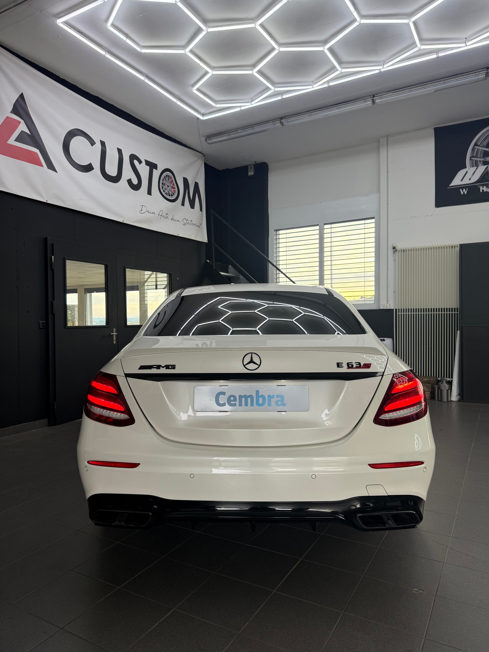 MERCEDES-BENZ E 63 S AMG 612 PS, Carbon-Keramik, Schalensitze|Ohne OPF | Frisch ab MFK | Luftfahrwerk | DTC-eingetragene Tieferlegung-image-7