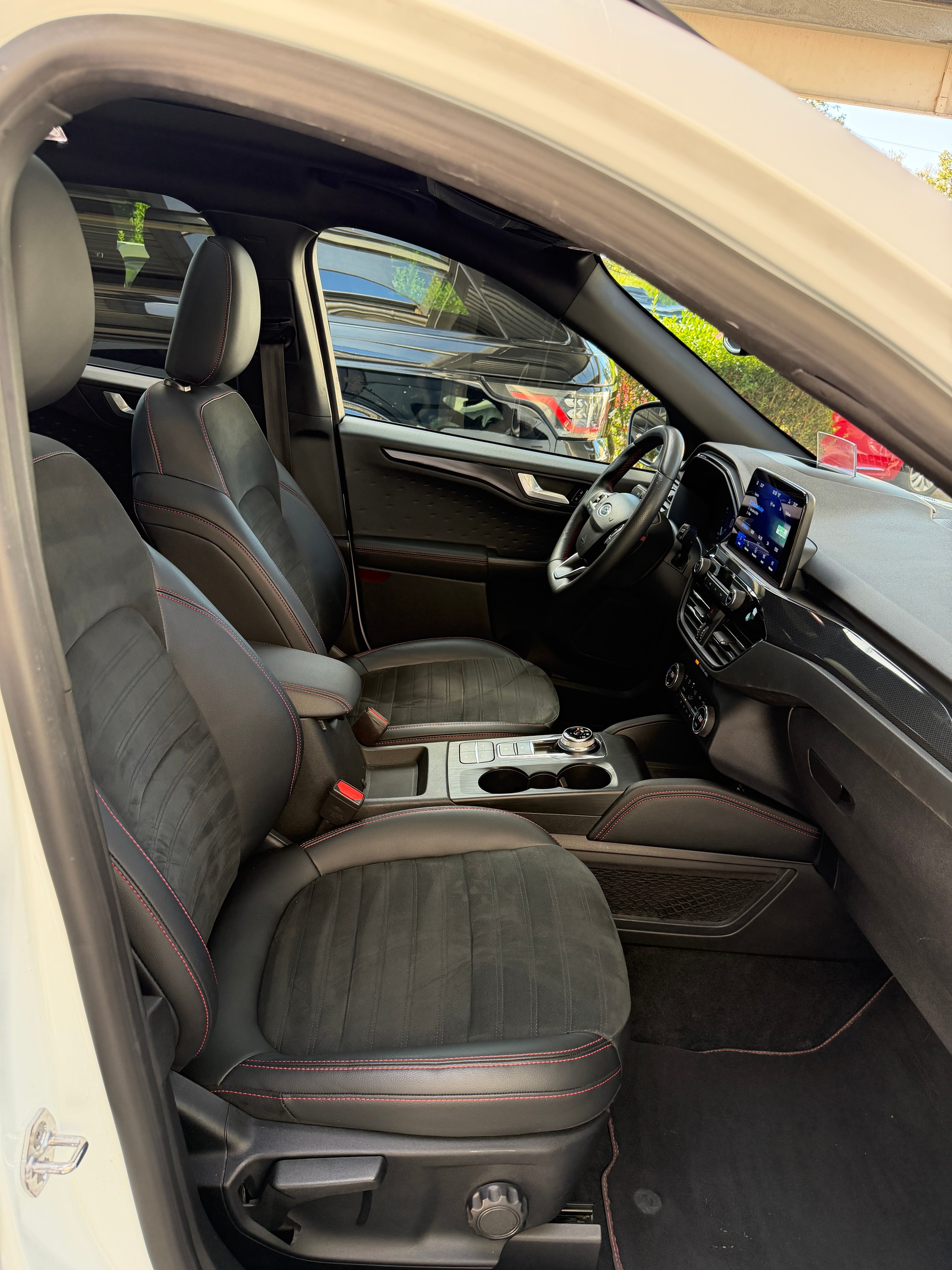 FORD Kuga 2.5 PHEV ST-Line X 2WD-image-15