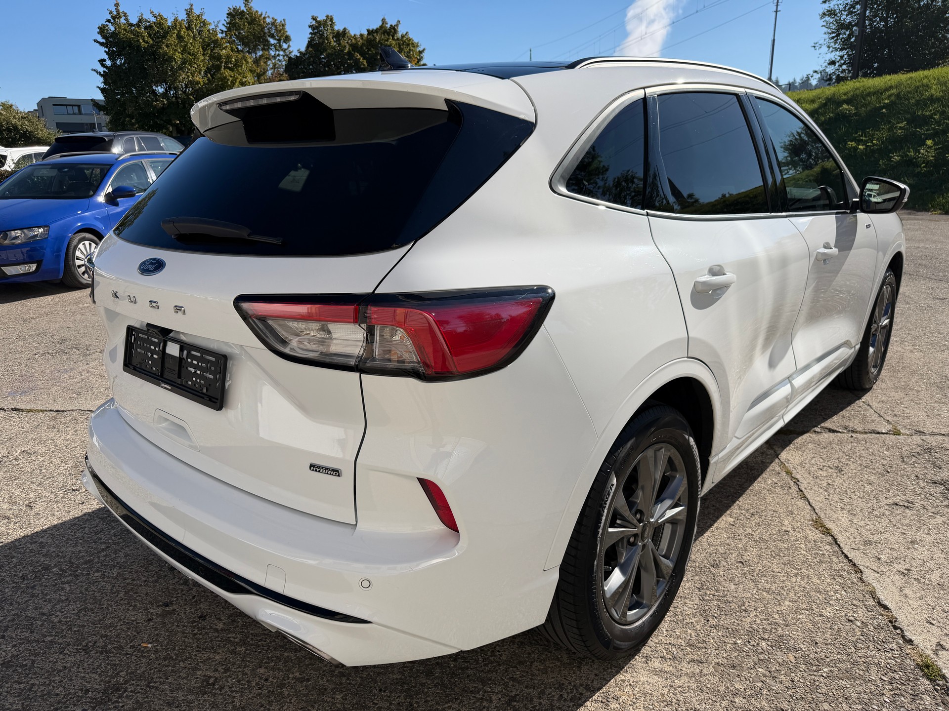 FORD Kuga 2.5 PHEV ST-Line X 2WD-image-4