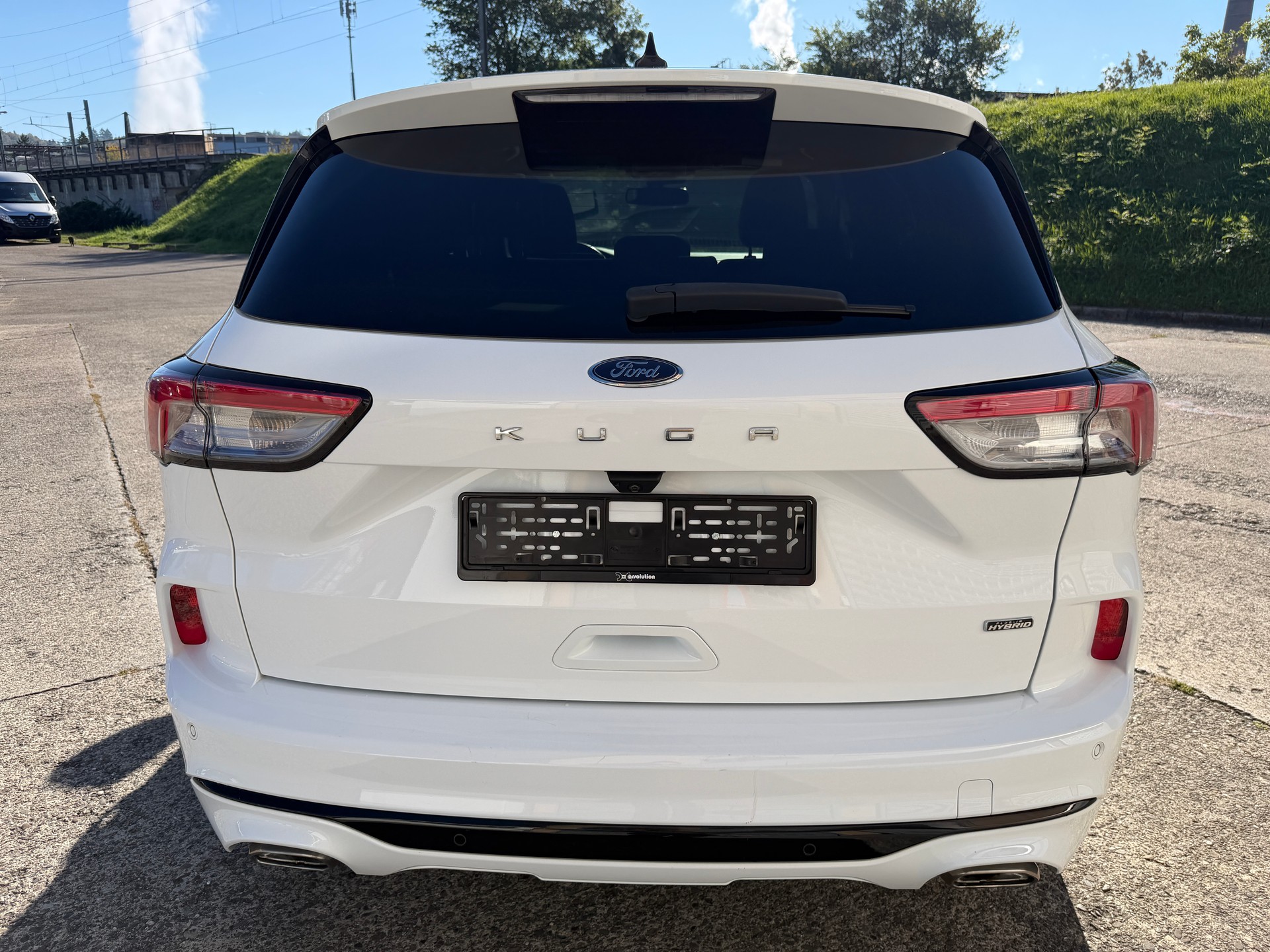 FORD Kuga 2.5 PHEV ST-Line X 2WD-image-3