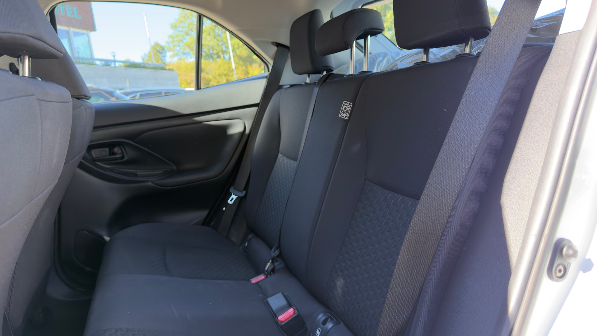 TOYOTA Yaris Cross 1.5 Comfort e-CVT-image-11