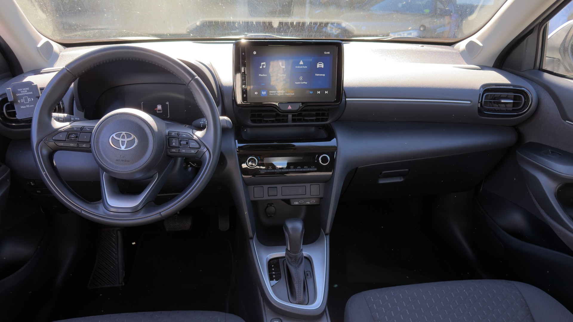 TOYOTA Yaris Cross 1.5 Comfort e-CVT-image-10