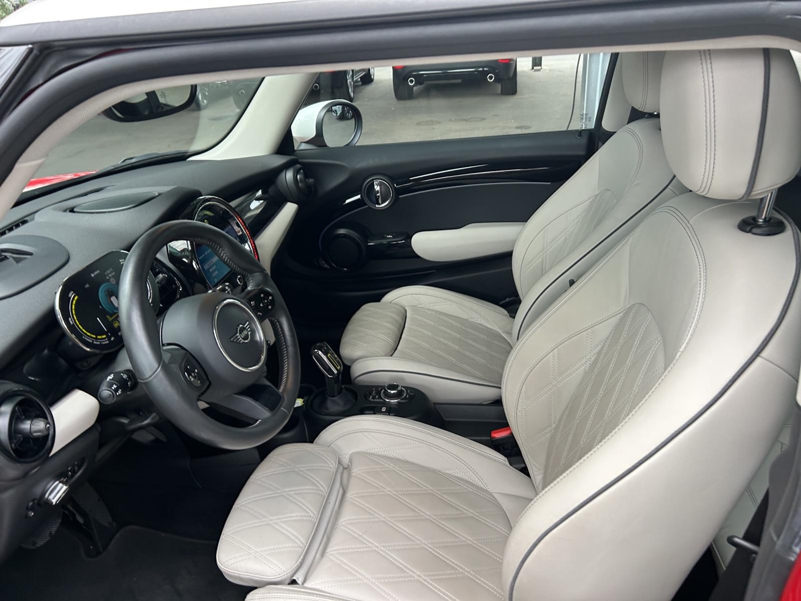 MINI F56 Cooper SE-image-17