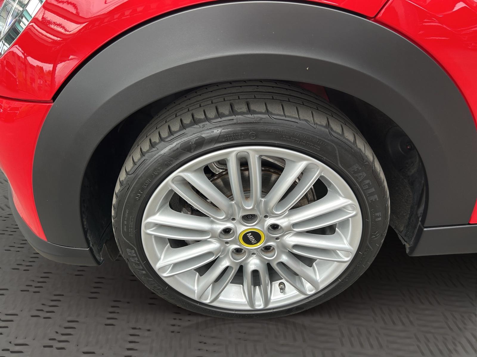 MINI F56 Cooper SE-image-29