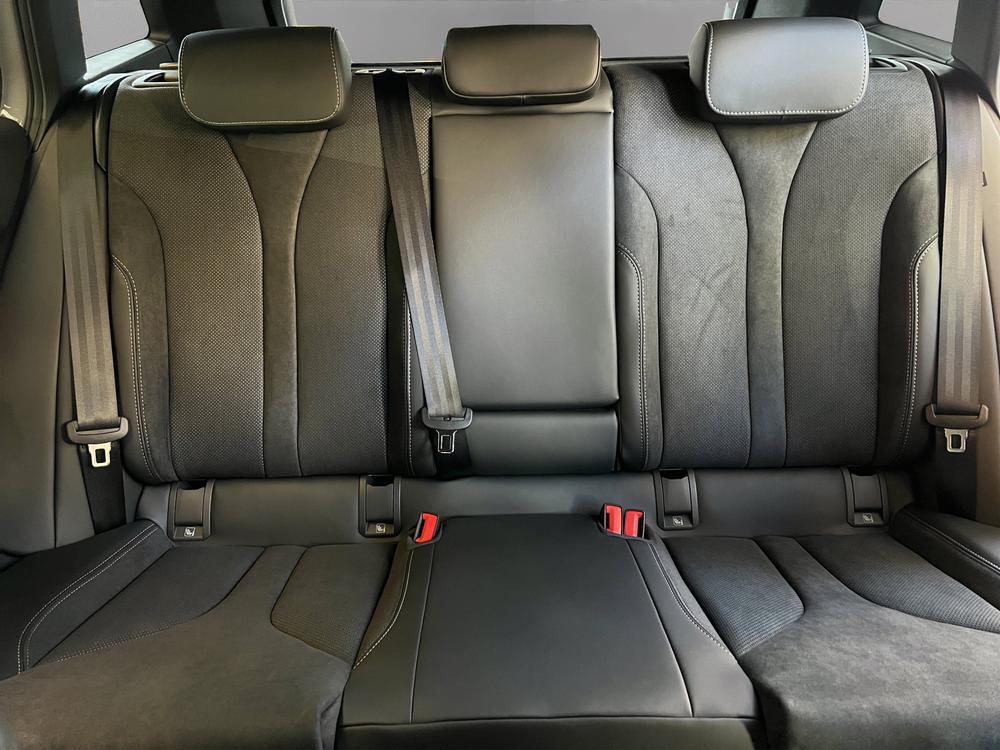 SKODA Enyaq 85x Sportline 4x4-image-6